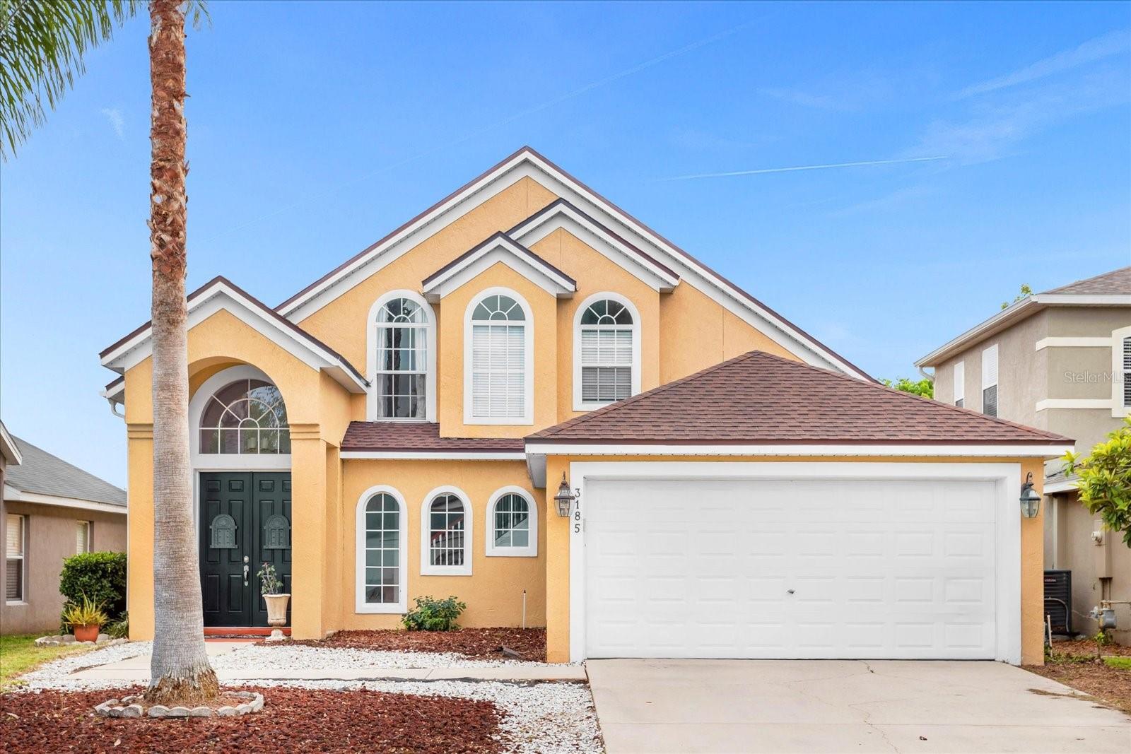 Gated Community! This absolutely beautiful 4-bedroom home has been newly painted on the interior.
As you enter this spacious residence, you will find yourself in the living room, which features a large divan perfect for entertaining, and is adjacent to the formal dining area. From there, you can easily access the family room and the beautifully upgraded gas kitchen. The living room also provides access to the covered lanai and deck, enhancing your relaxation experience. Additionally, the convenience of a half bath and a full, spacious en-suite master bathroom makes this house ideal for comfortable living.
Upstairs, you will discover three more bedrooms, a den, and a full bathroom, which includes a separate door for the shower and a double vanity. This well-maintained home also features a full laundry unit, a two-car garage, and a two-car parking pad.
Conveniently located just minutes away from 417, I-4, 17-92 and Lake Mary Blvd.