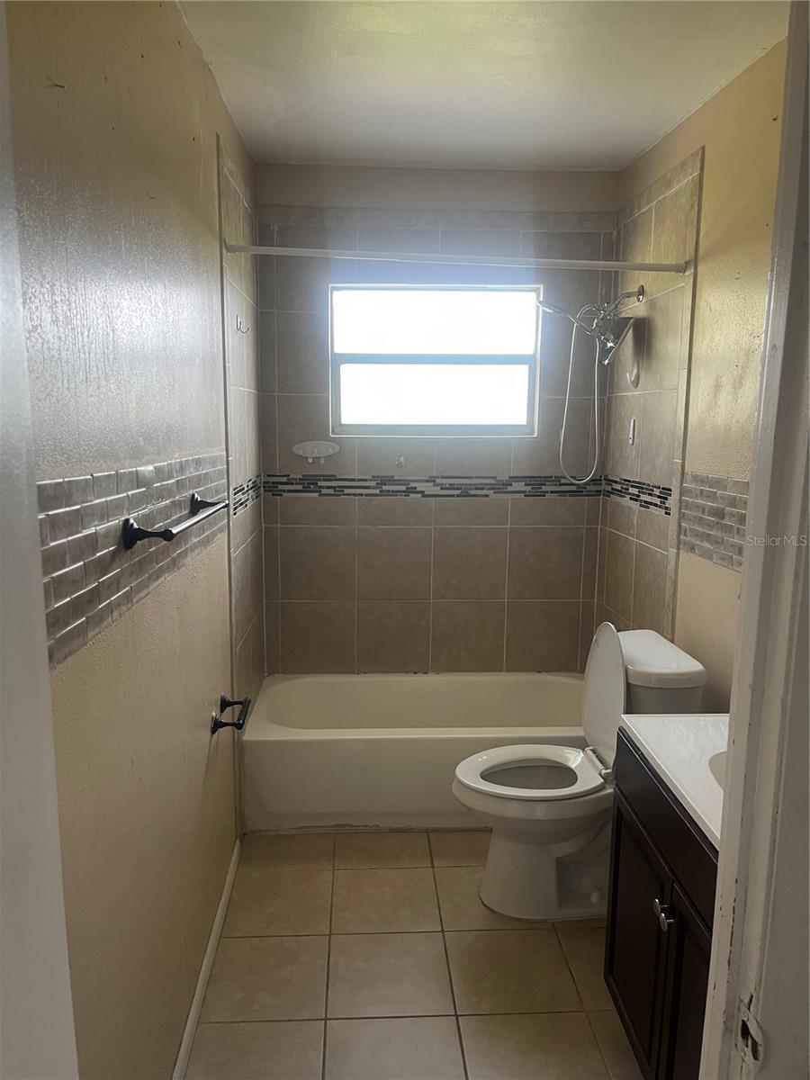 LAKE WALES LAND CO SUB - Residential Lease