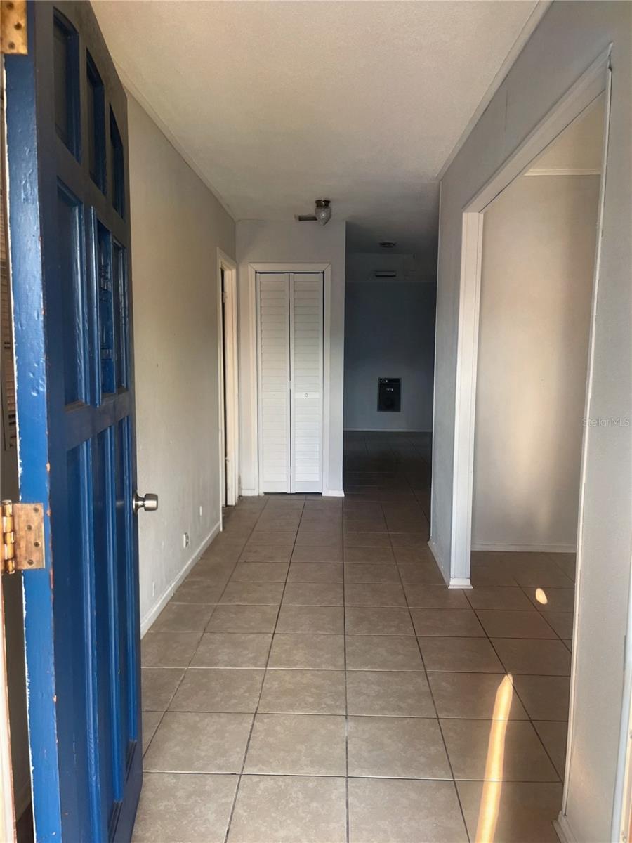 LAKE WALES LAND CO SUB - Residential Lease