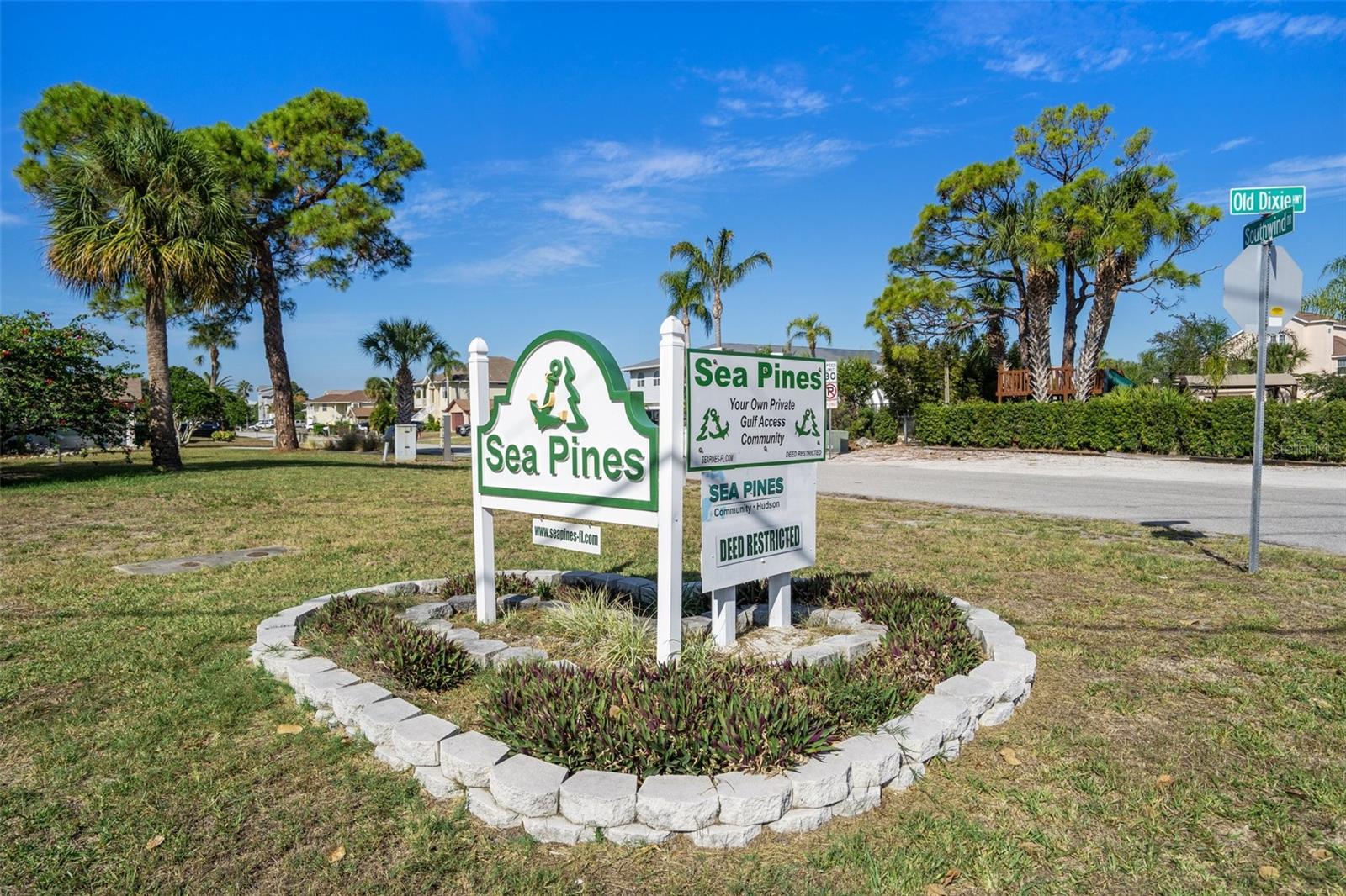 SEA PINES - Residential