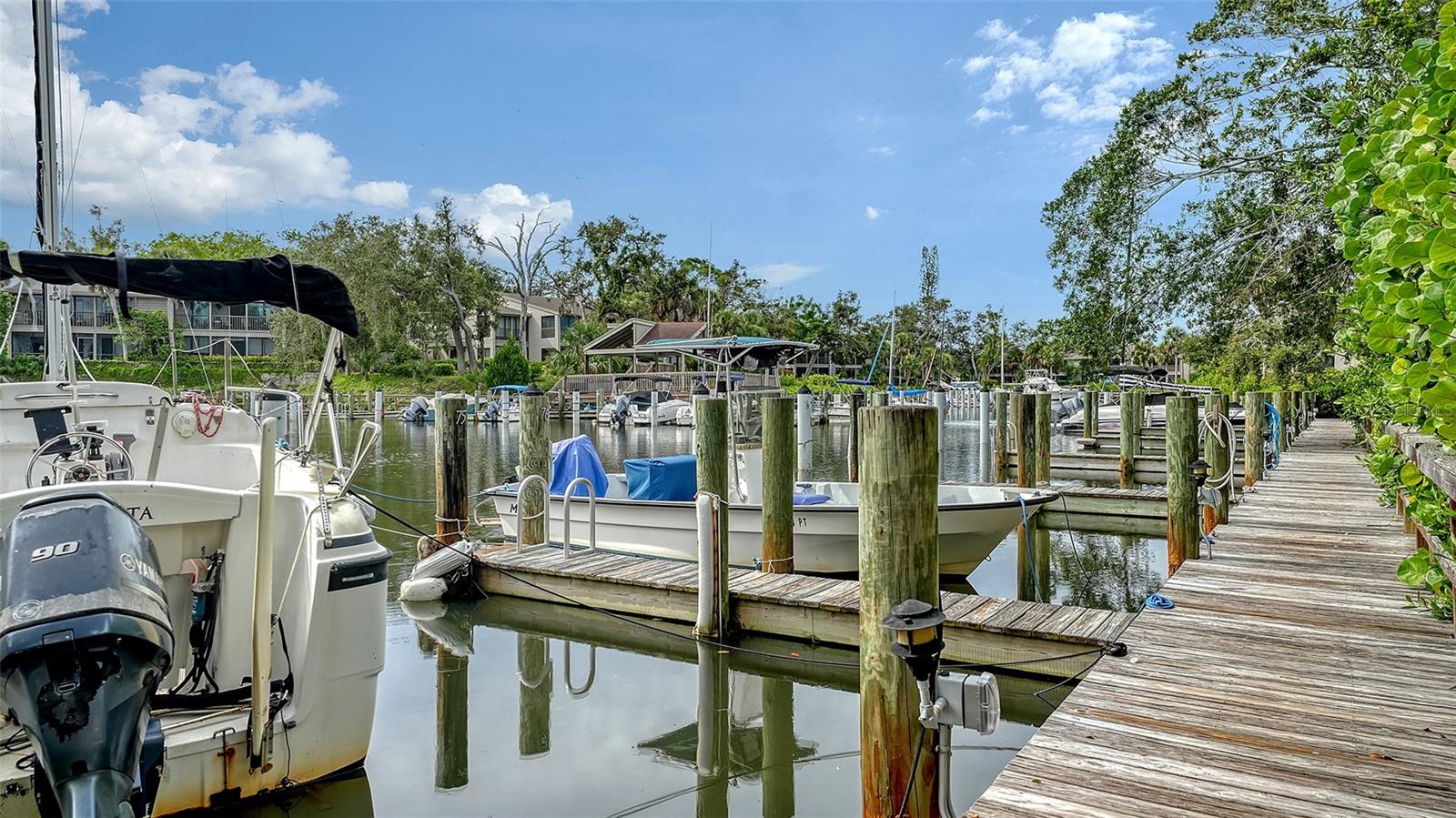 PELICAN COVE I - Residential