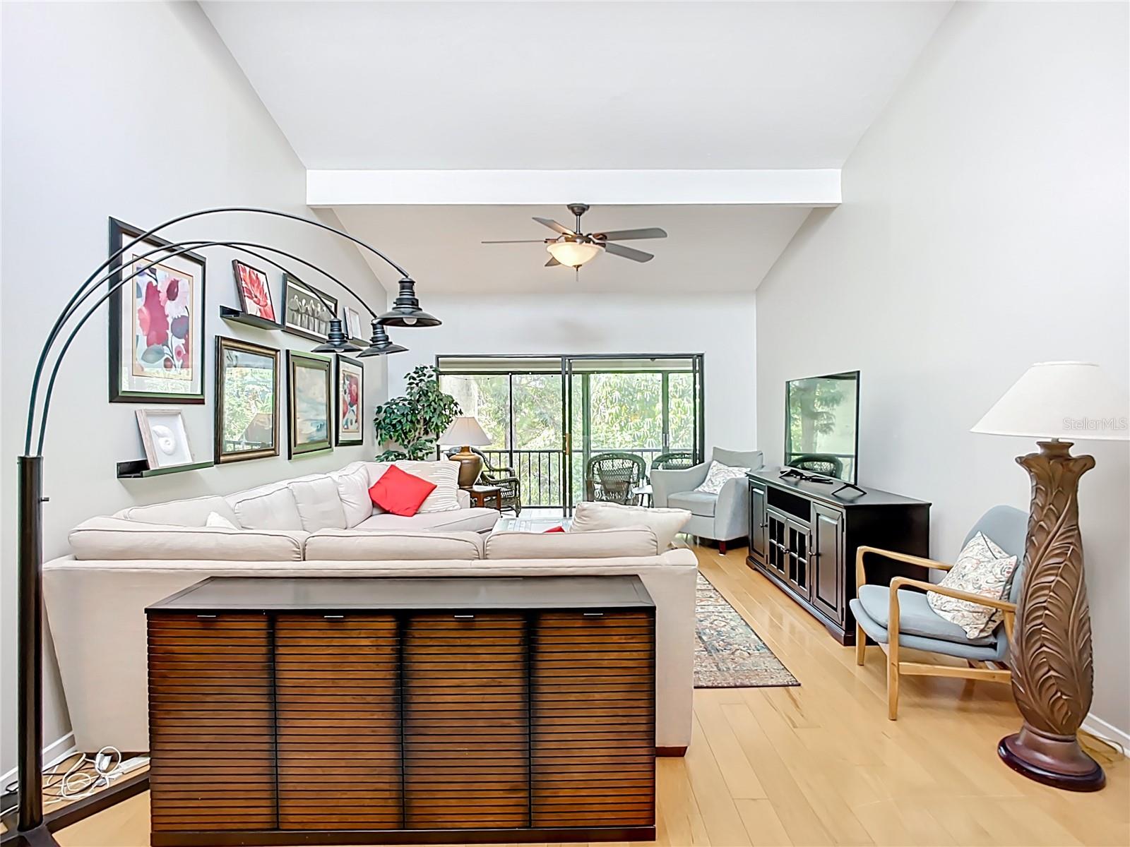 PELICAN COVE I - Residential