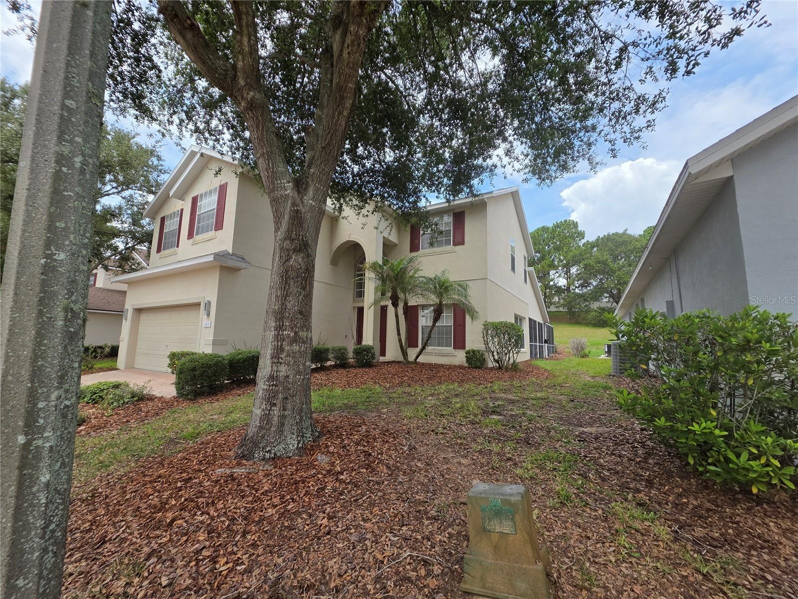 143 E WINDSOR PLACE