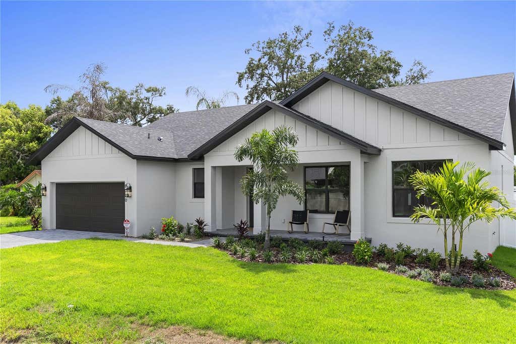 Photo of 8010 Gondola Drive, Orlando, FL 32809 (MLS # O6433141)