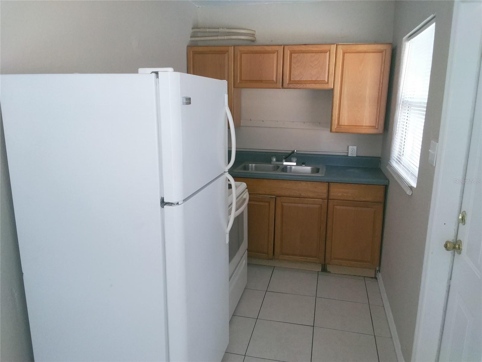 LAUGHNERS LAKEVIEW ADD - Residential Lease