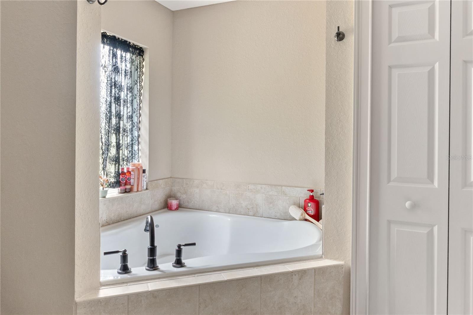 SILVER SPGS SHORES UN 31 - Residential