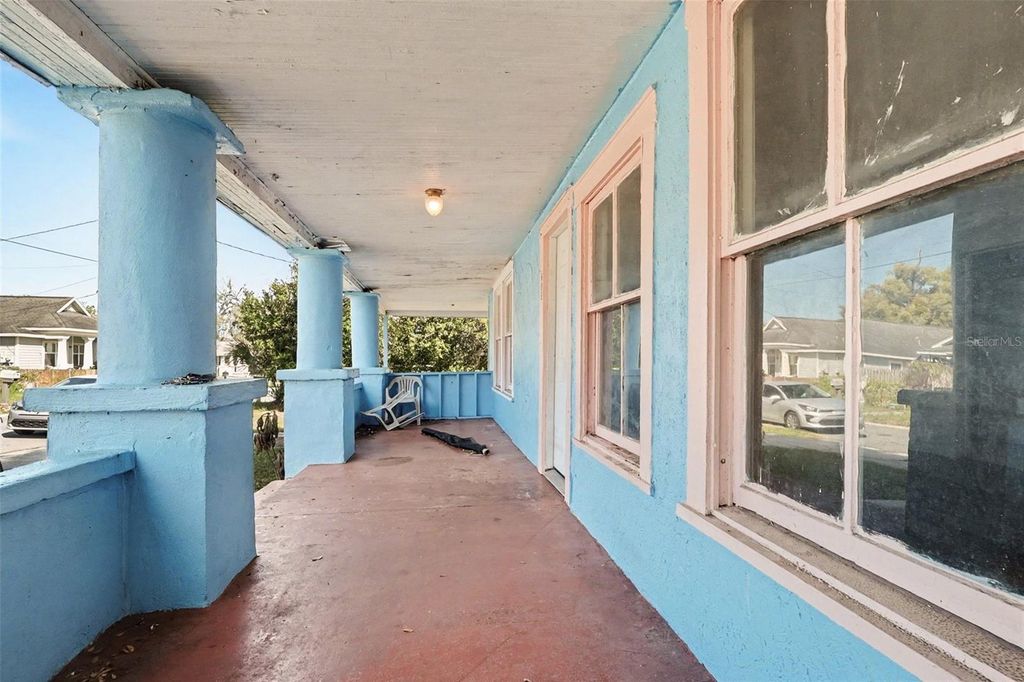 Photo of 605 Gilmore Avenue, Lakeland, FL 33801 (MLS # O6390795)