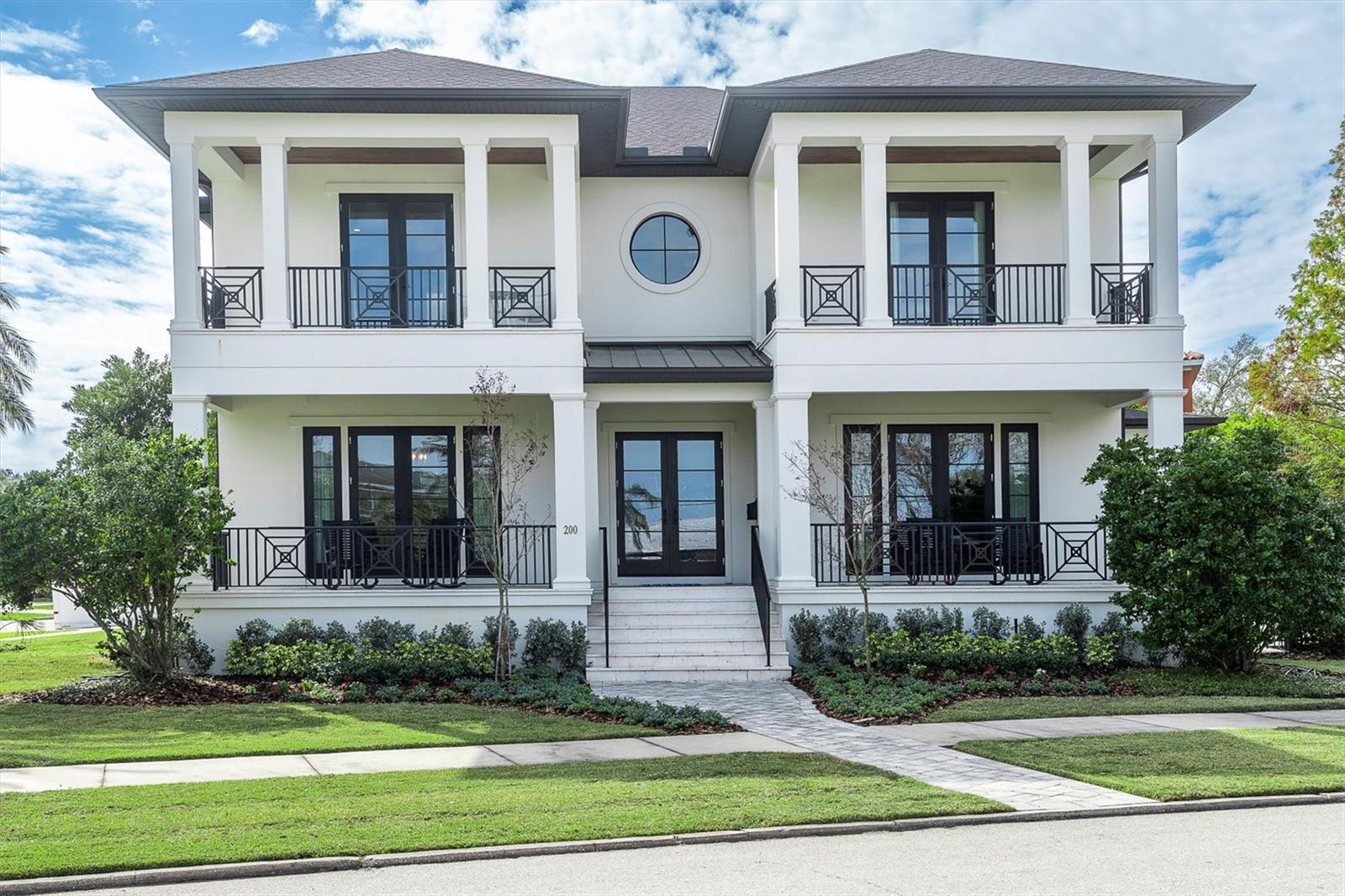 200 CORDOVA BOULEVARD NE