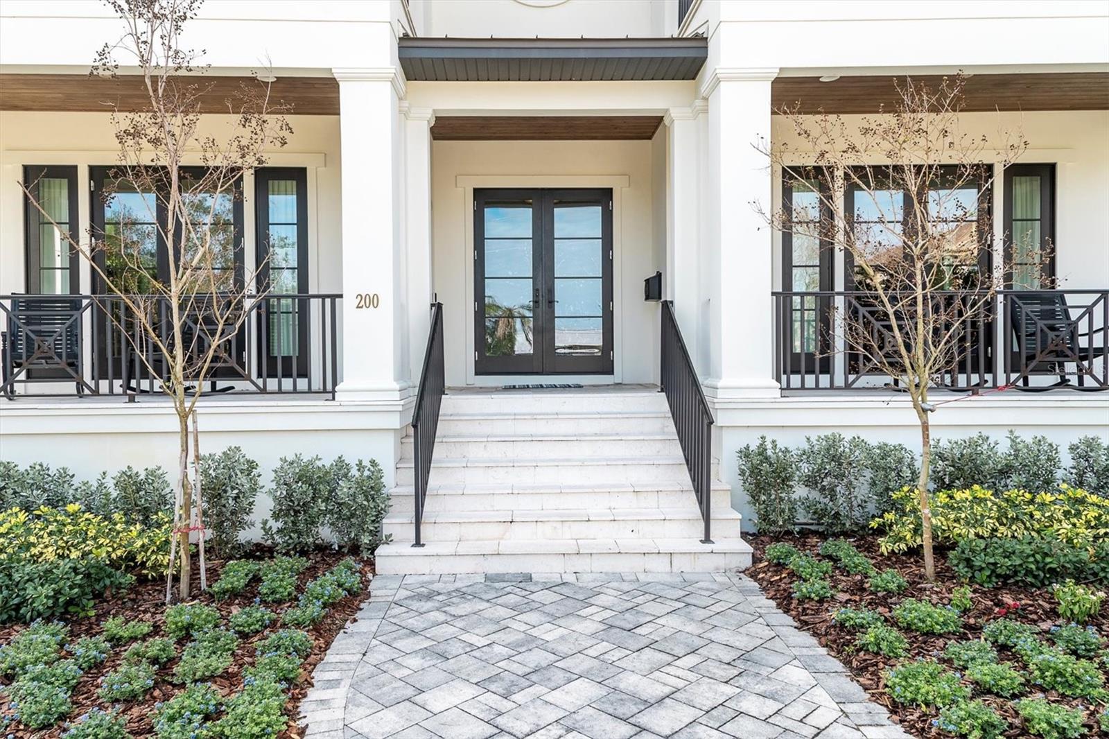 200 CORDOVA BOULEVARD NE