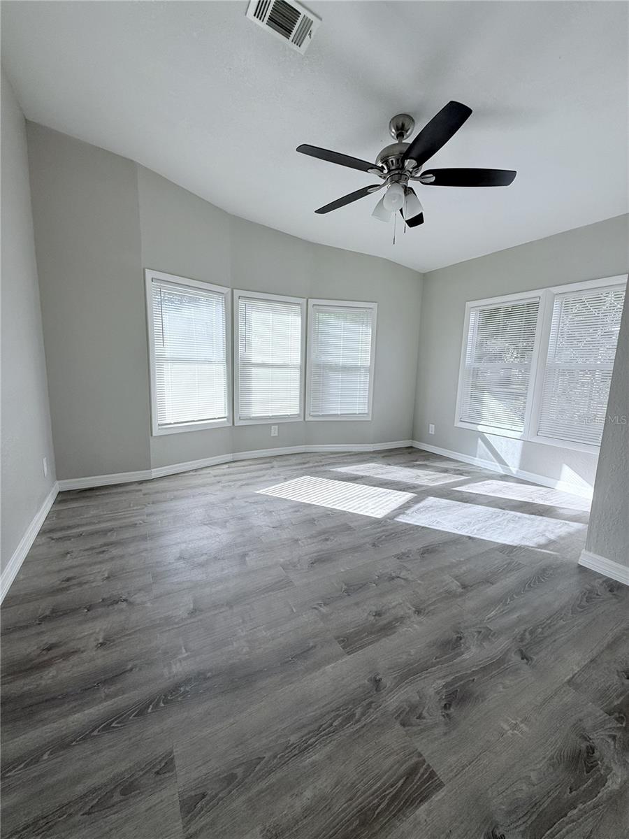 SANDALWOOD MOBILE HOME - Residential