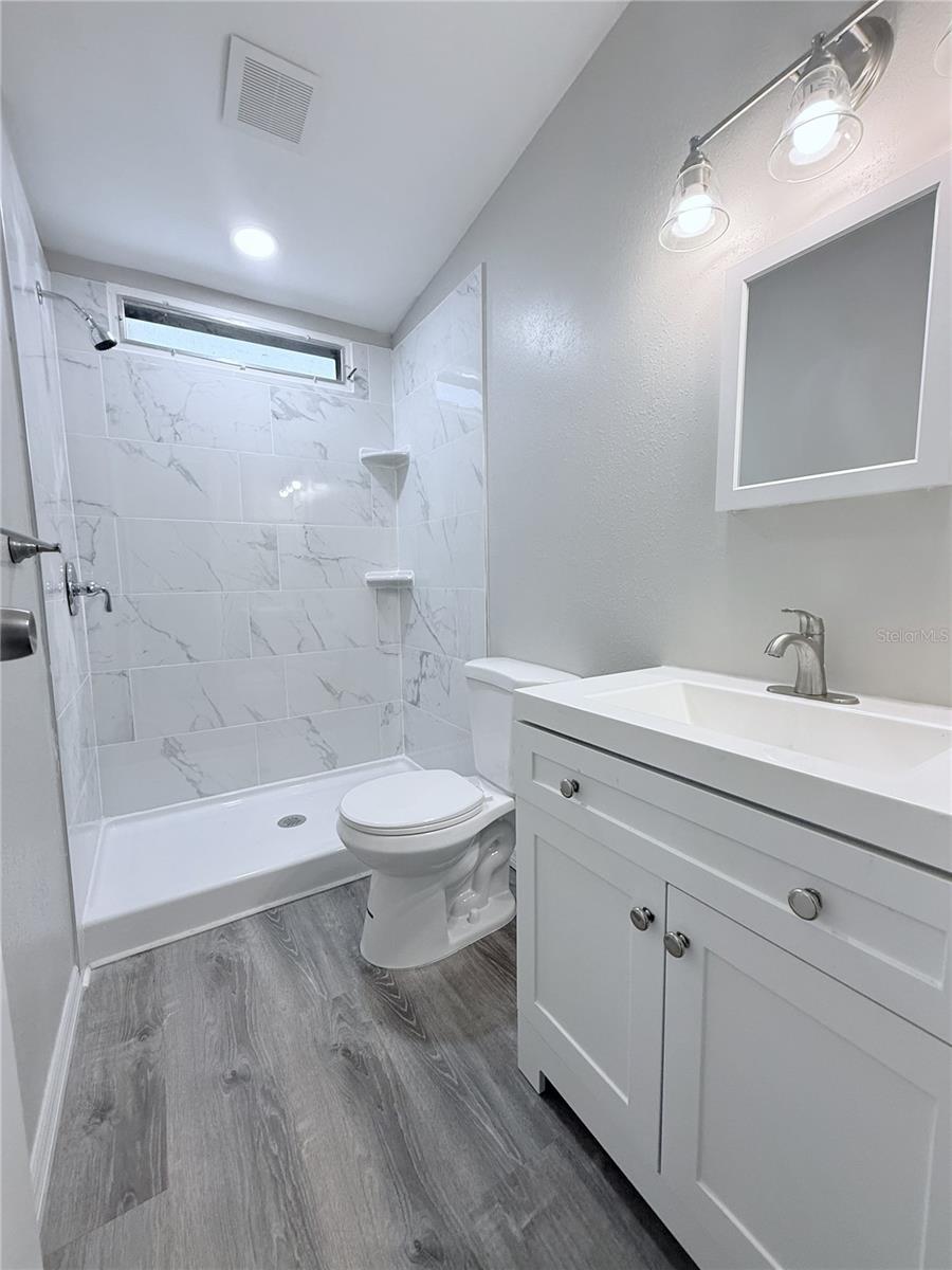 SANDALWOOD MOBILE HOME - Residential