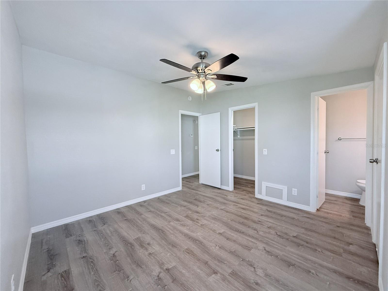 SANDALWOOD MOBILE HOME - Residential