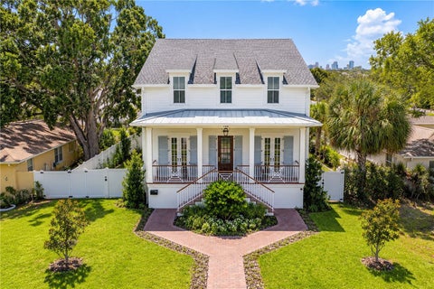 Photo of 808 39th Avenue NE, St Petersburg, FL 33703 (MLS # TB8559441)