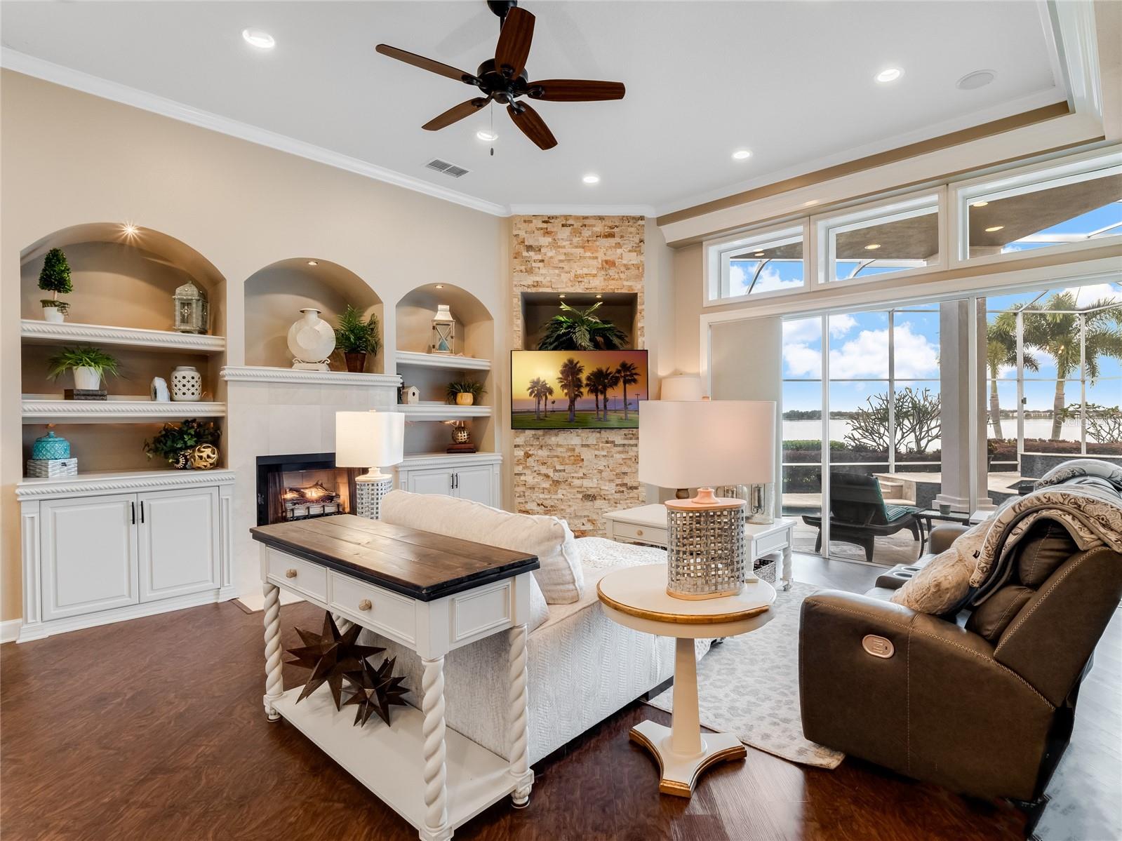 WYNDHAM AT LAKE WINTERSET - Residential