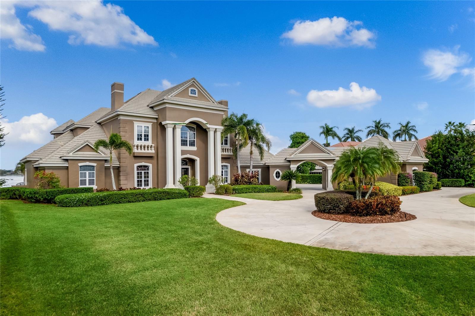 WYNDHAM AT LAKE WINTERSET - Residential