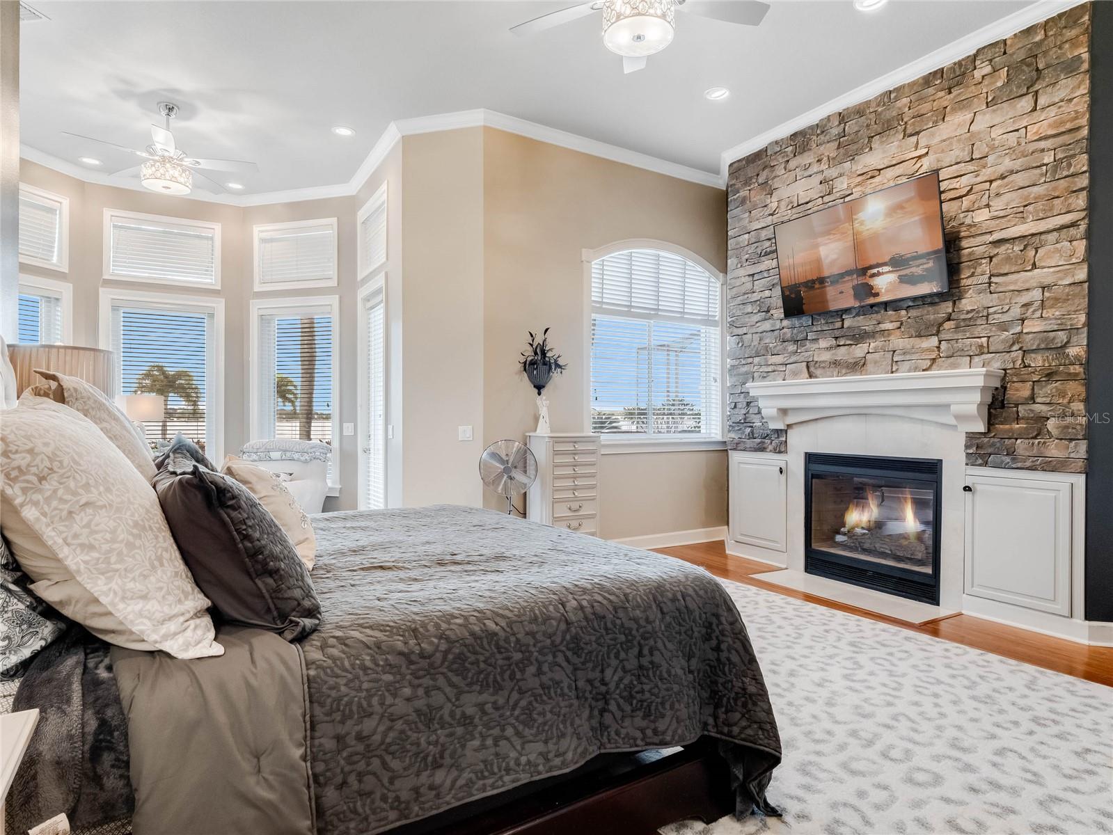 WYNDHAM AT LAKE WINTERSET - Residential