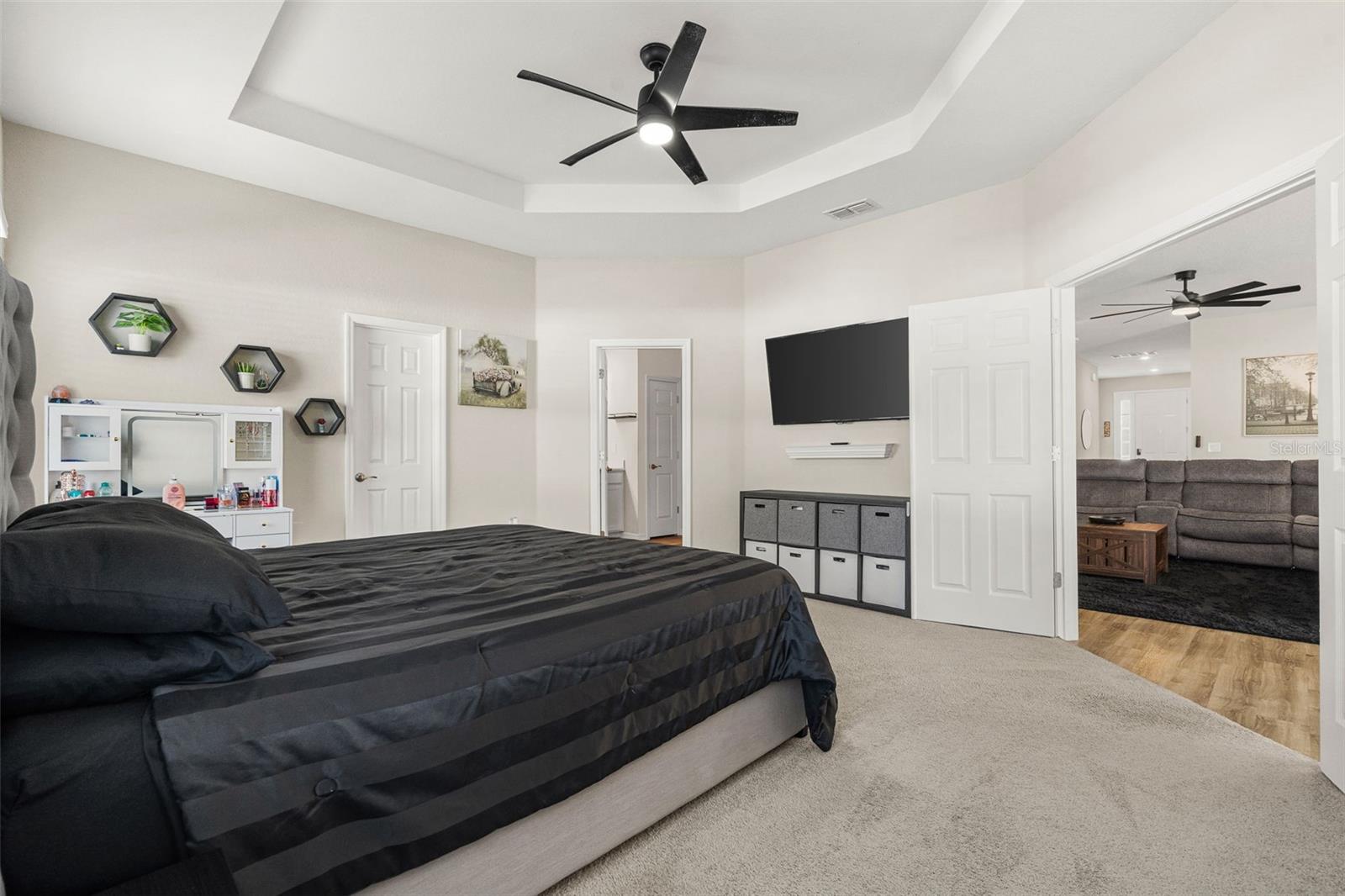 BRIDGEPORT LAKES PH THREE - Residential