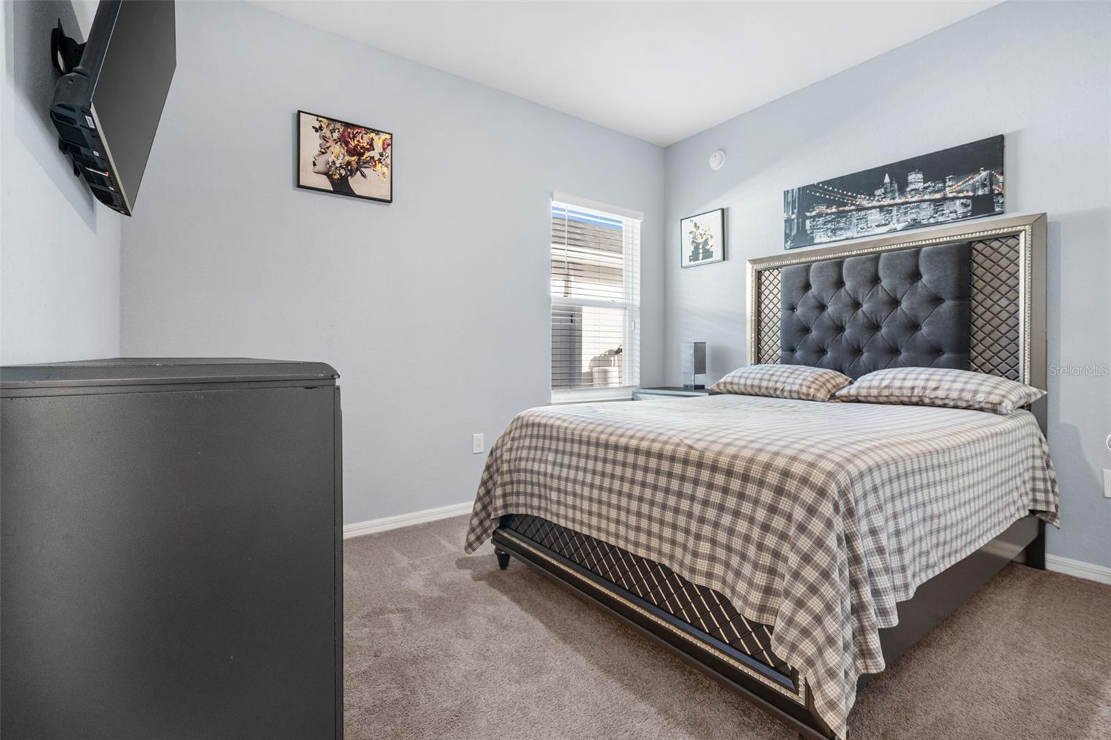 BRIDGEPORT LAKES PH THREE - Residential