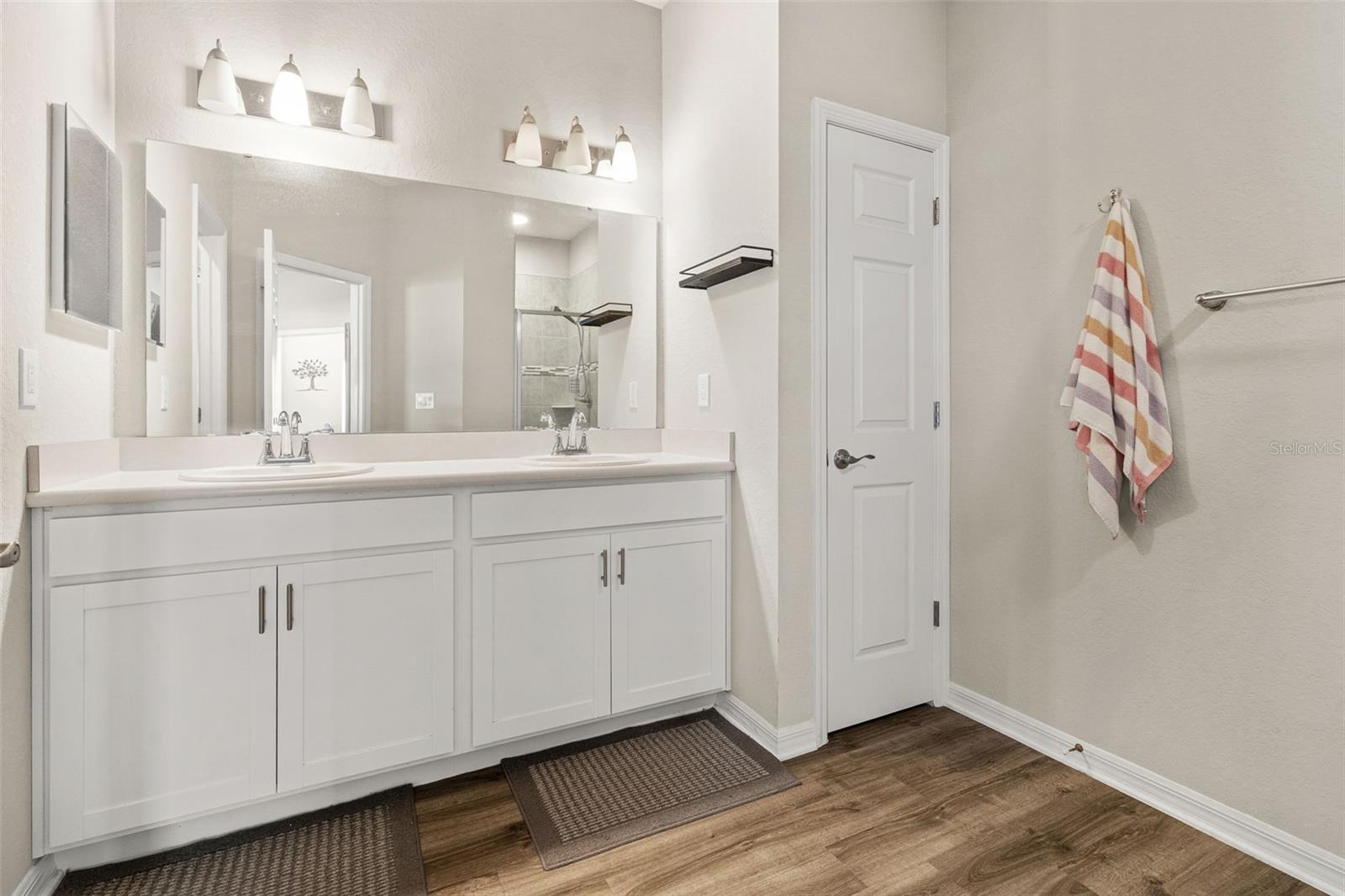 BRIDGEPORT LAKES PH THREE - Residential