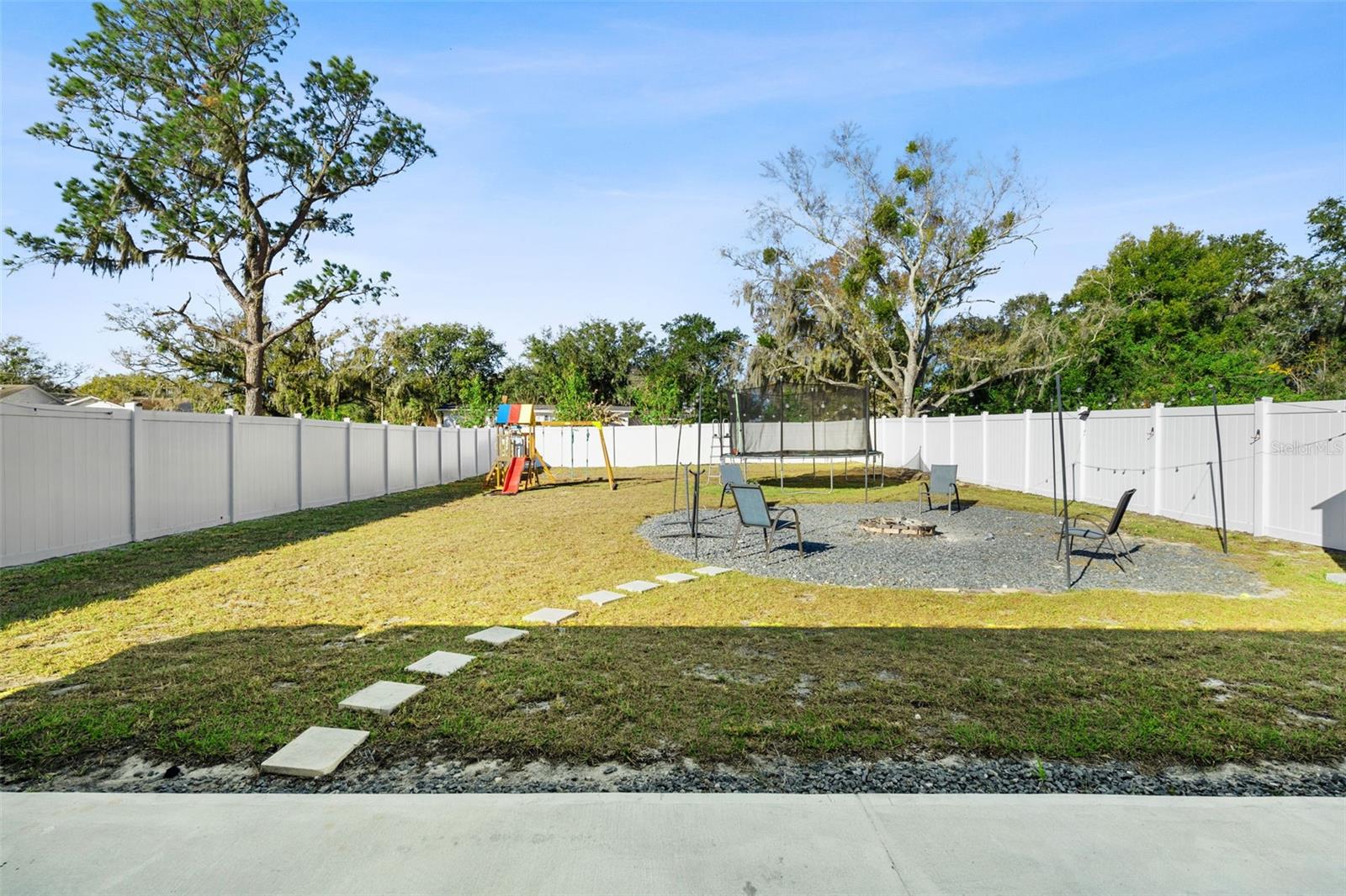 BRIDGEPORT LAKES PH THREE - Residential