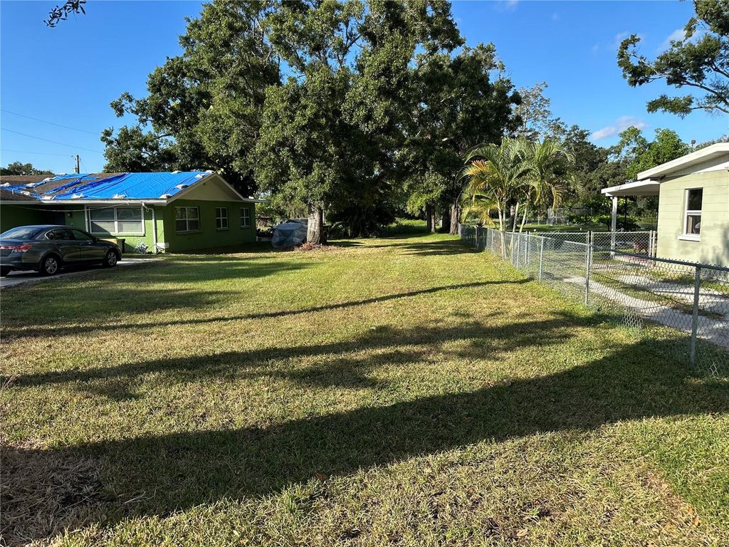 Photo of 302 12th Street W, Palmetto, FL 34221 (MLS # A4670426)