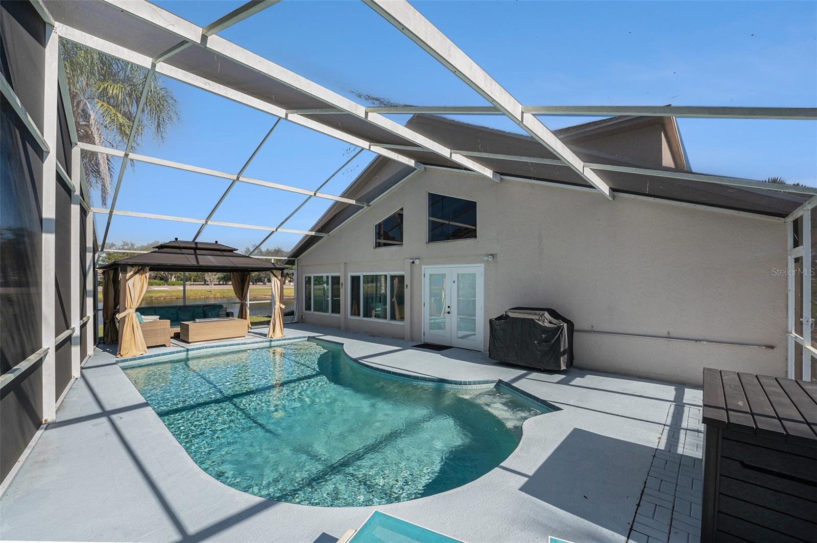 FIELDSTONE VILLAGE AT WOODFIELD - Residential