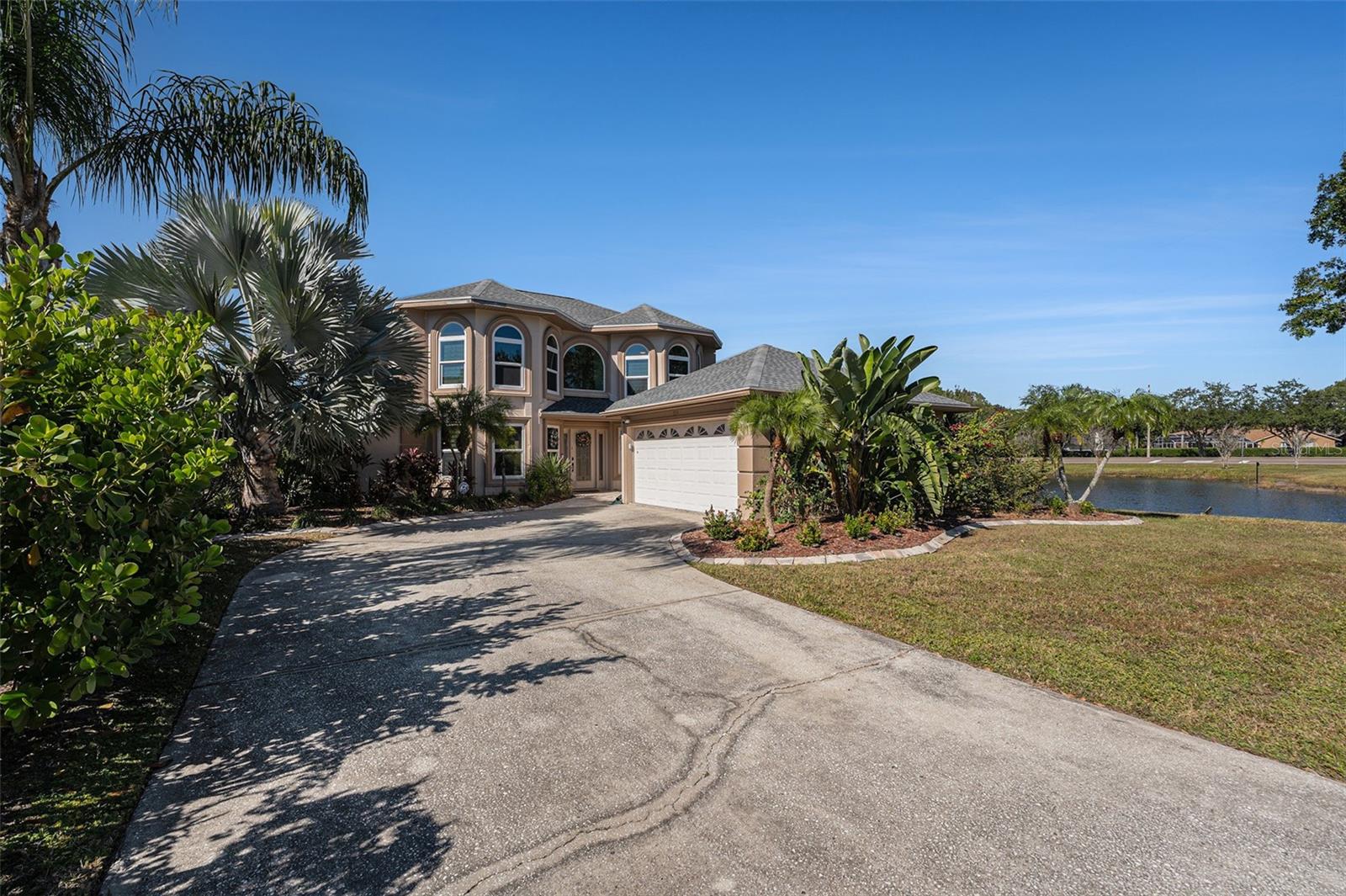 FIELDSTONE VILLAGE AT WOODFIELD - Residential