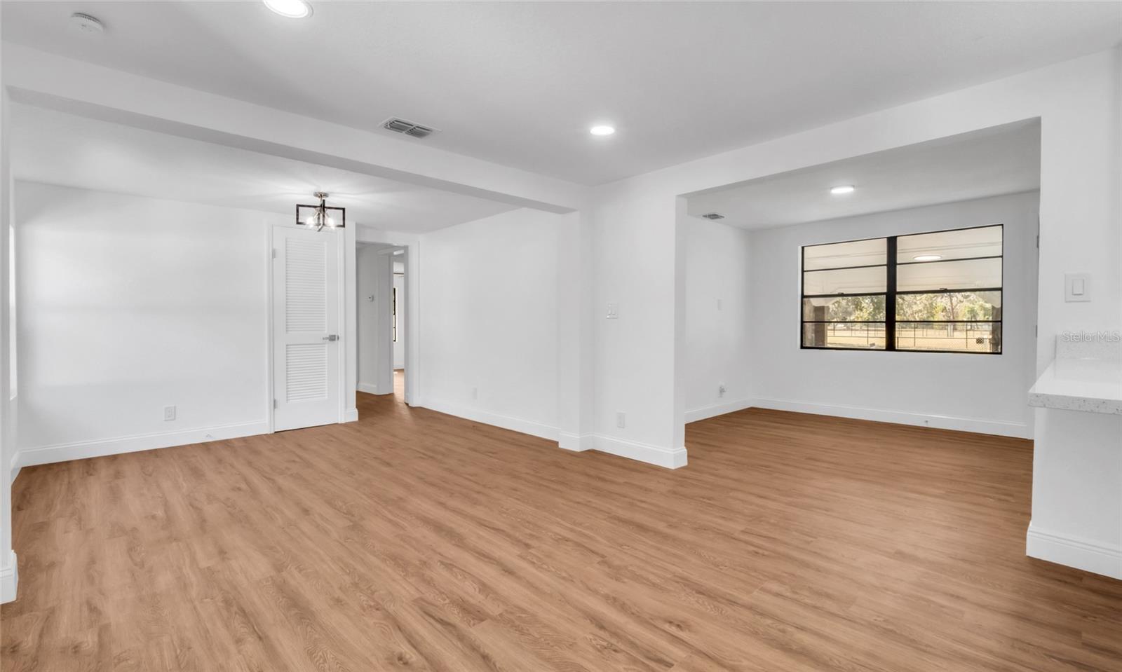 GIBSONS ALAFIA RIVER ESTATES - Residential