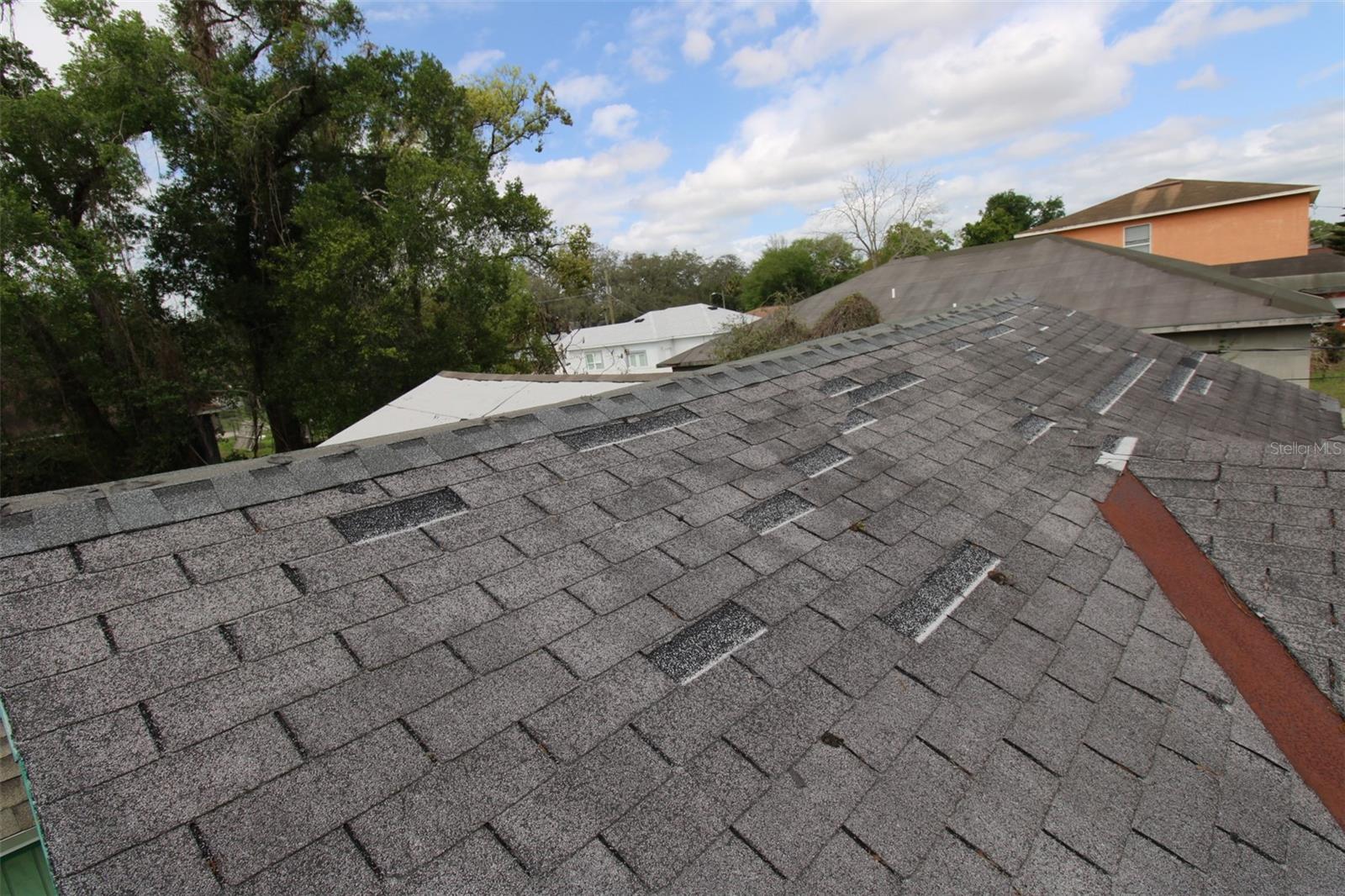 ROBLES HEIGHTS - Residential