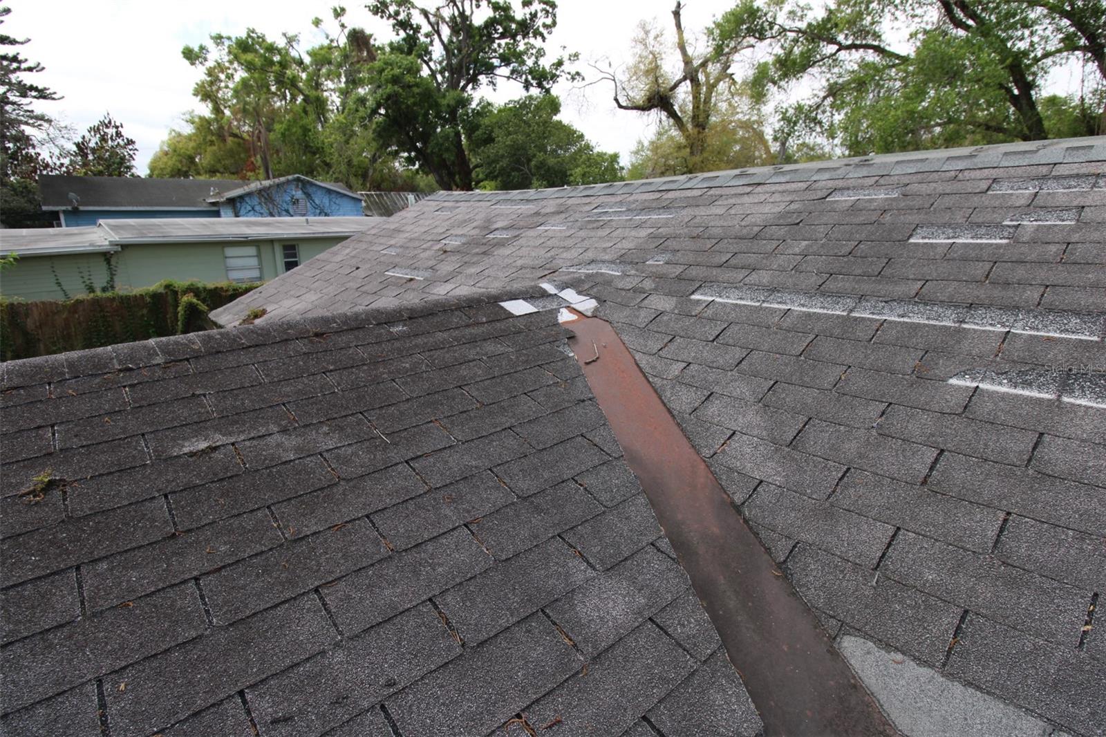 ROBLES HEIGHTS - Residential