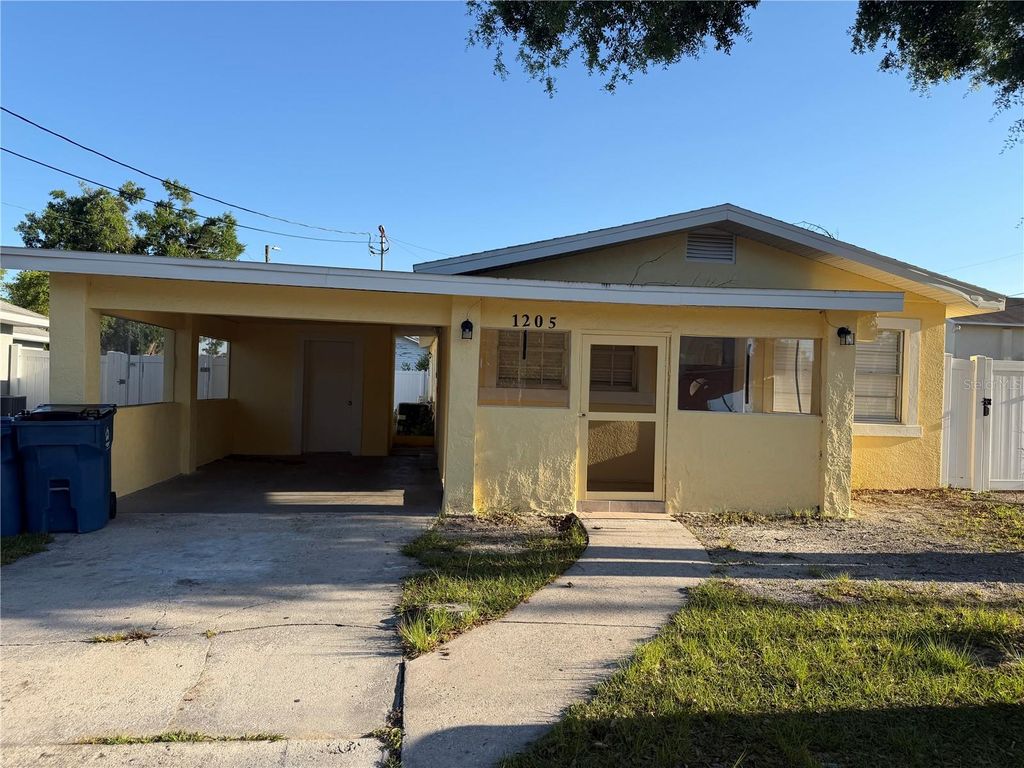 Photo of 1205 Avenue I, Haines City, FL 33844 (MLS # O6399613)