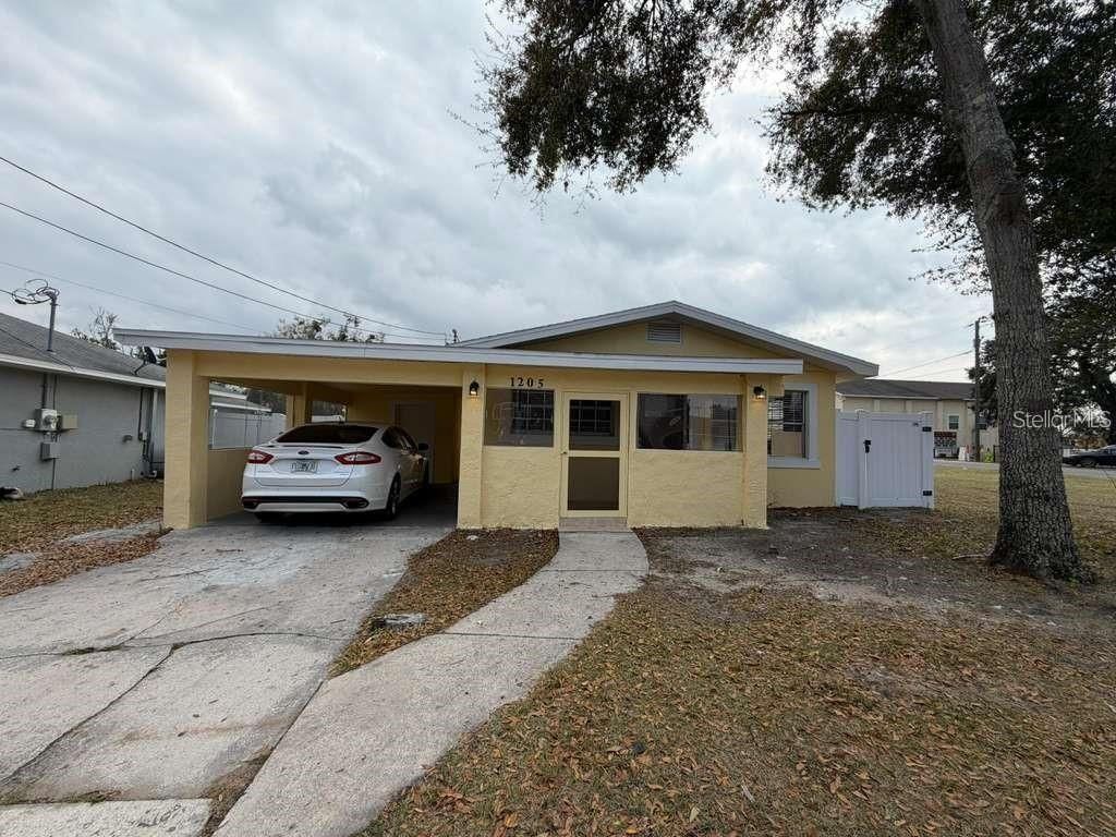 Photo of 1205 Avenue I, Haines City, FL 33844 (MLS # O6399613)