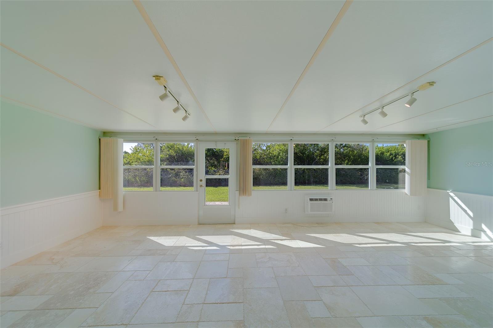 BOCA CIEGA POINT EAST - Residential Lease