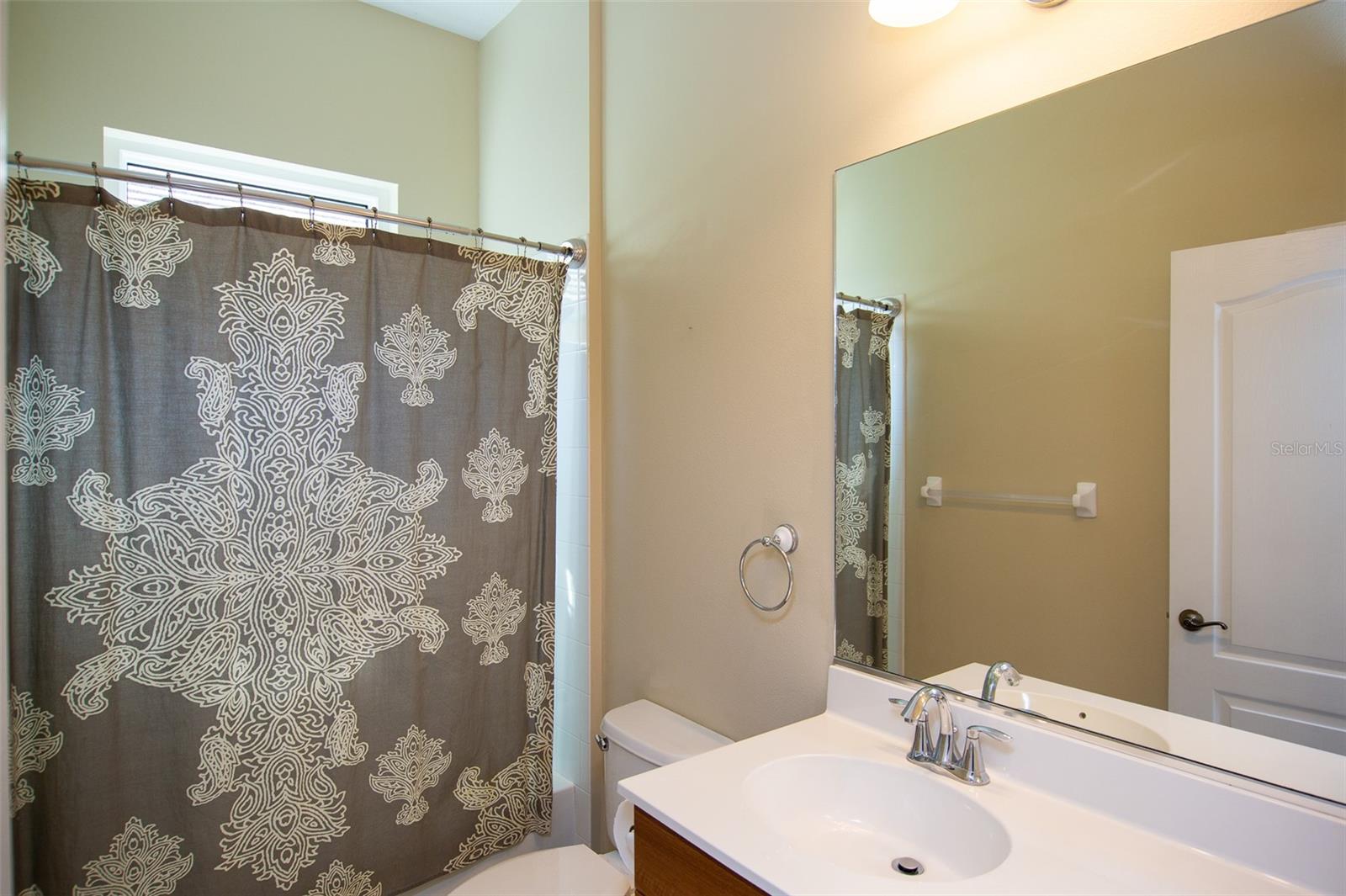 WISTERIA PARK - Residential Lease