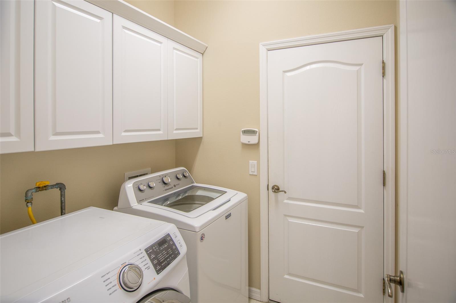 WISTERIA PARK - Residential Lease