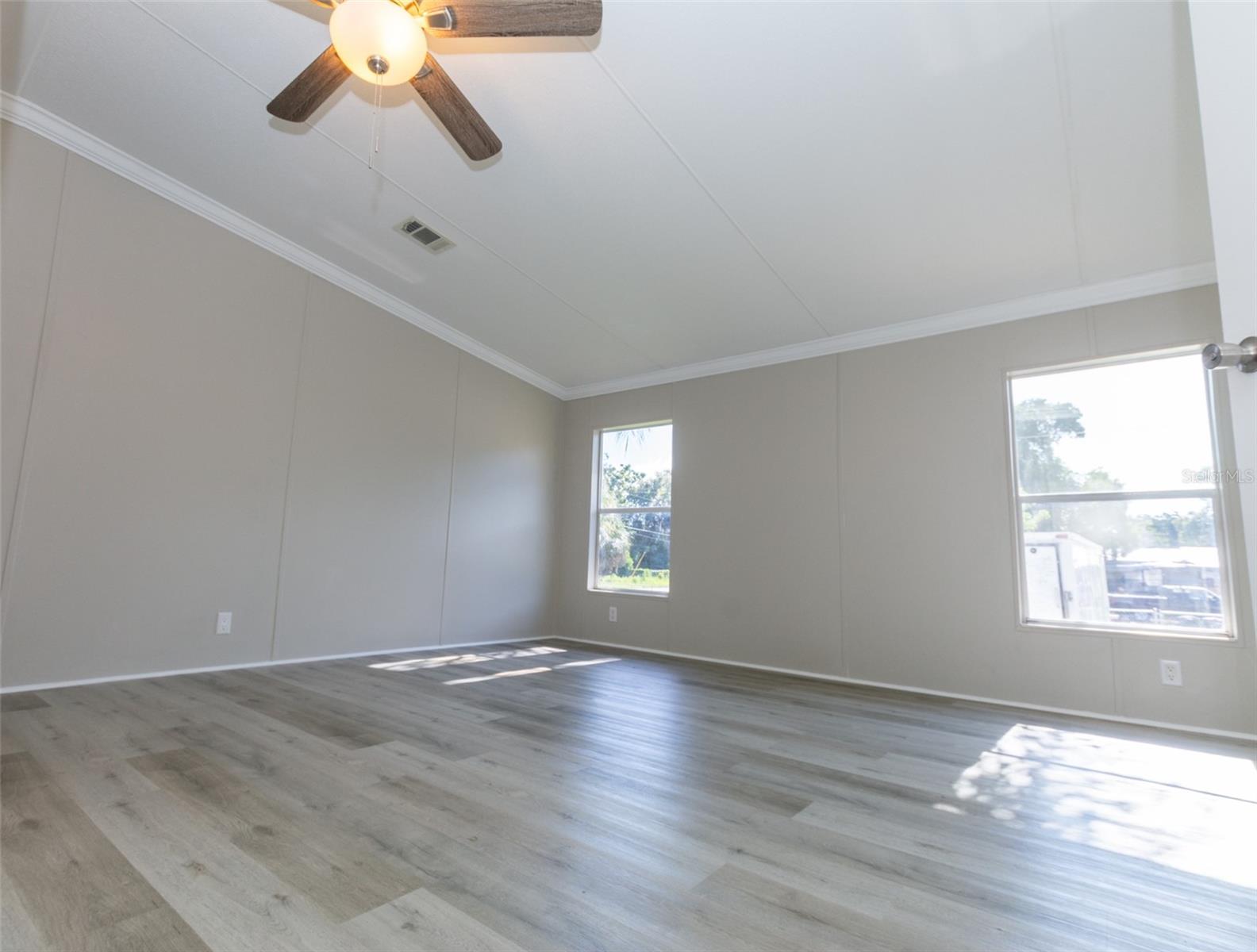 MOON LAKE ESTATES - Residential