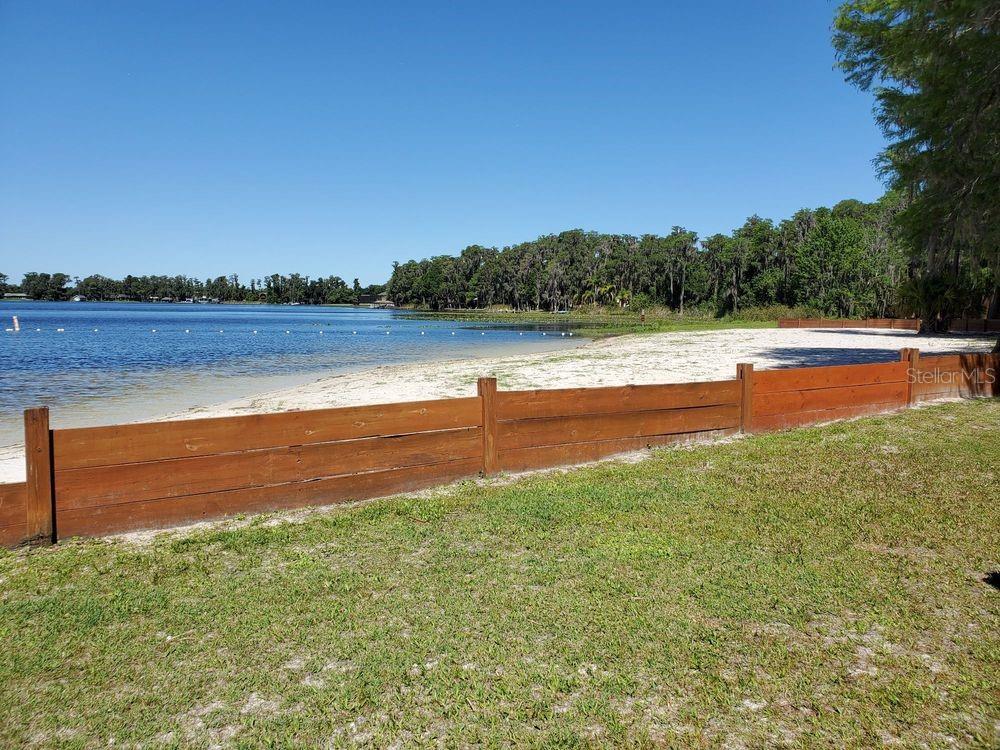 MOON LAKE ESTATES - Residential