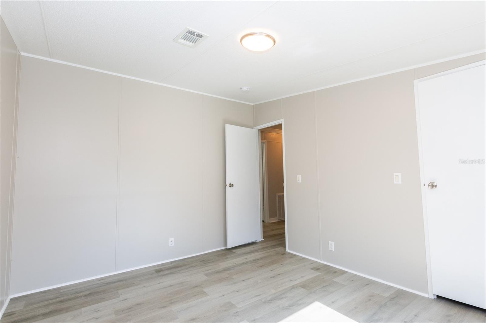 MOON LAKE ESTATES - Residential