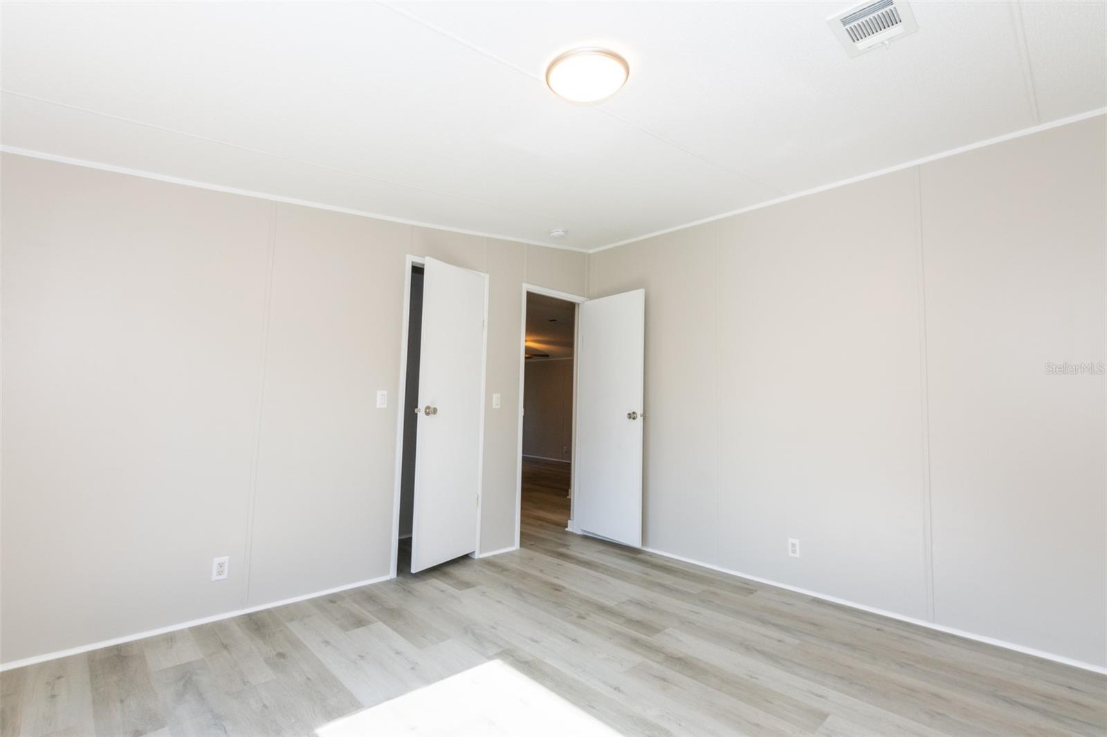 MOON LAKE ESTATES - Residential