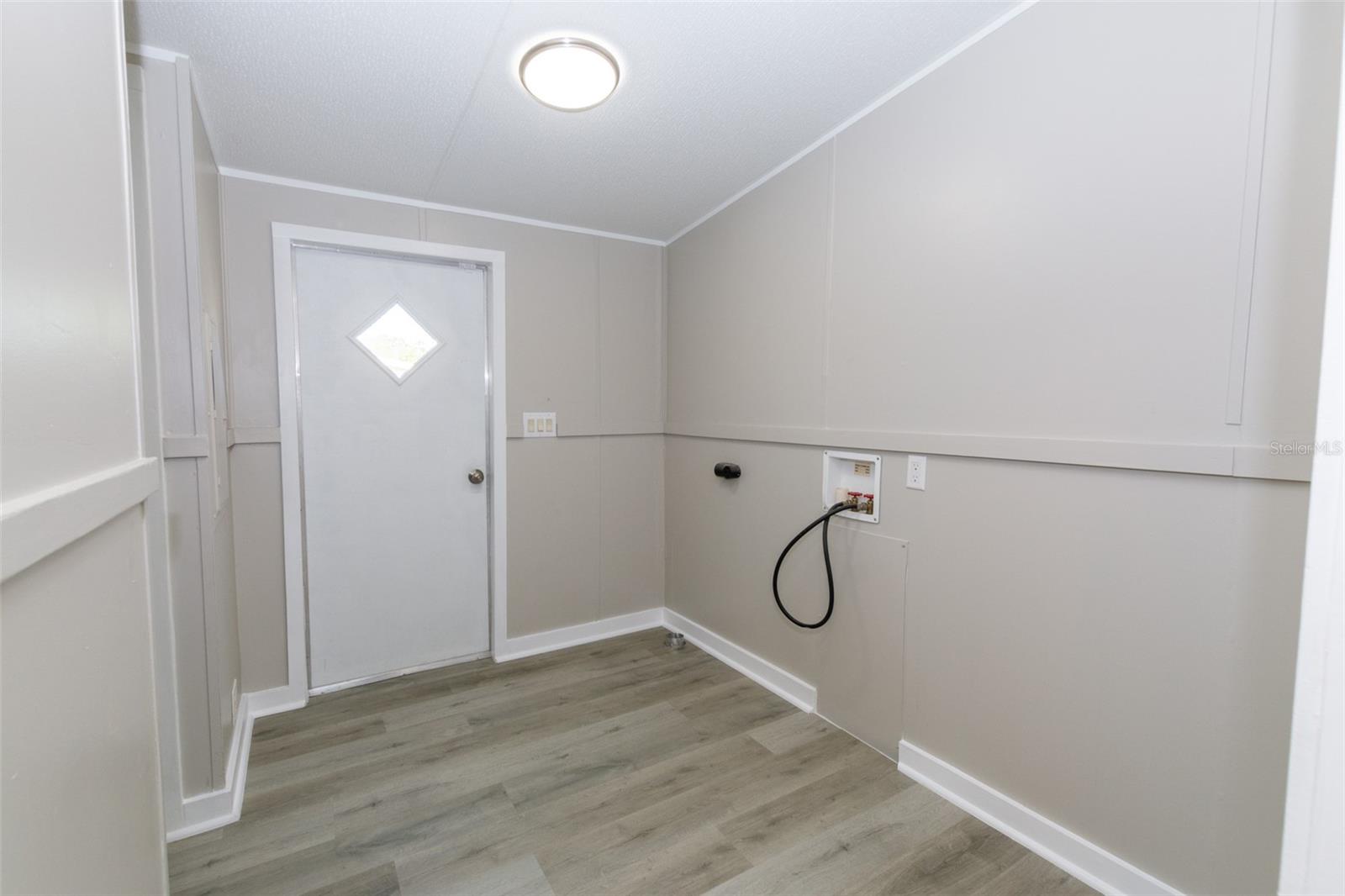 MOON LAKE ESTATES - Residential