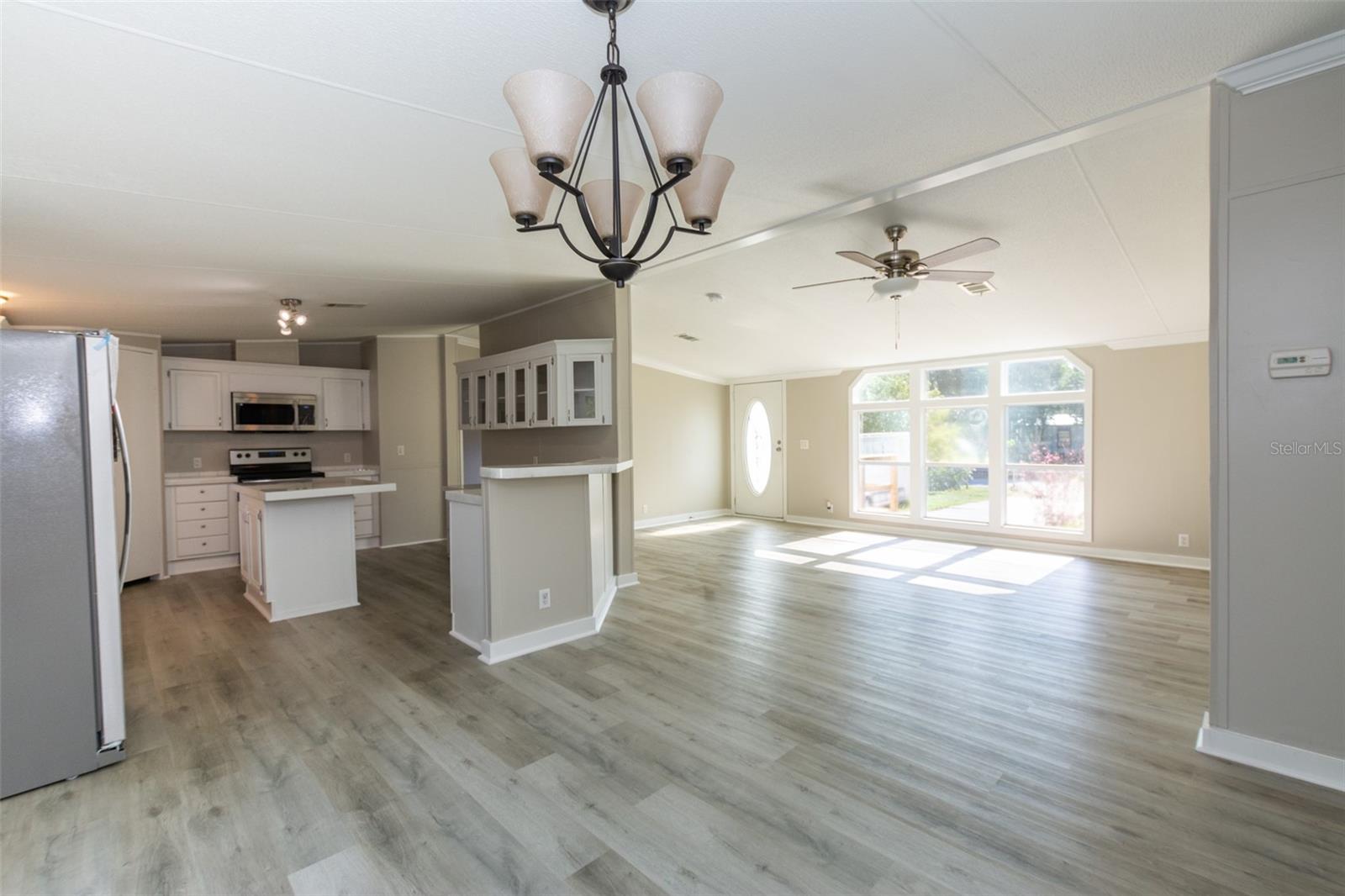 MOON LAKE ESTATES - Residential