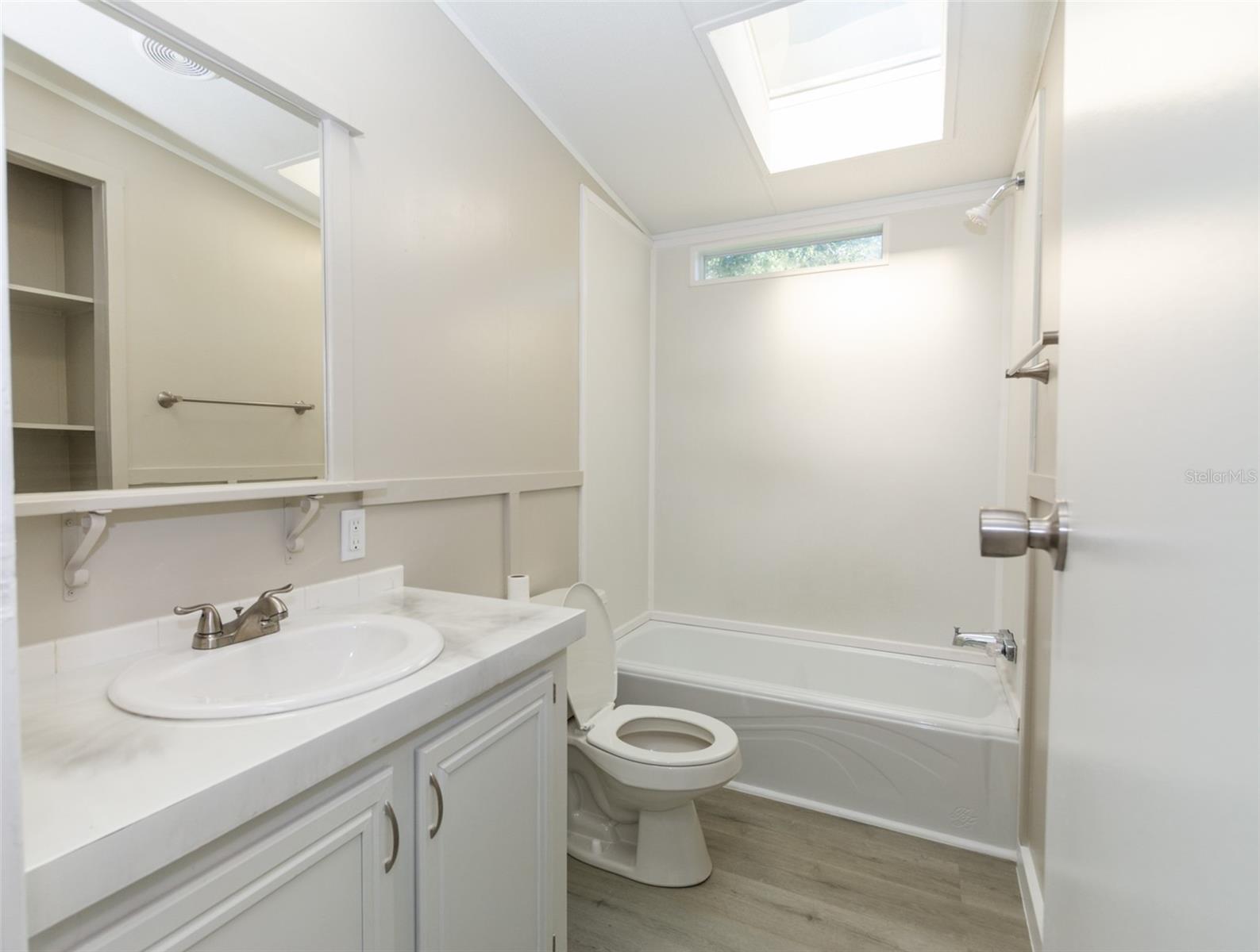 MOON LAKE ESTATES - Residential