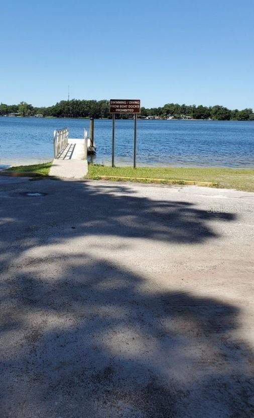 MOON LAKE ESTATES - Residential