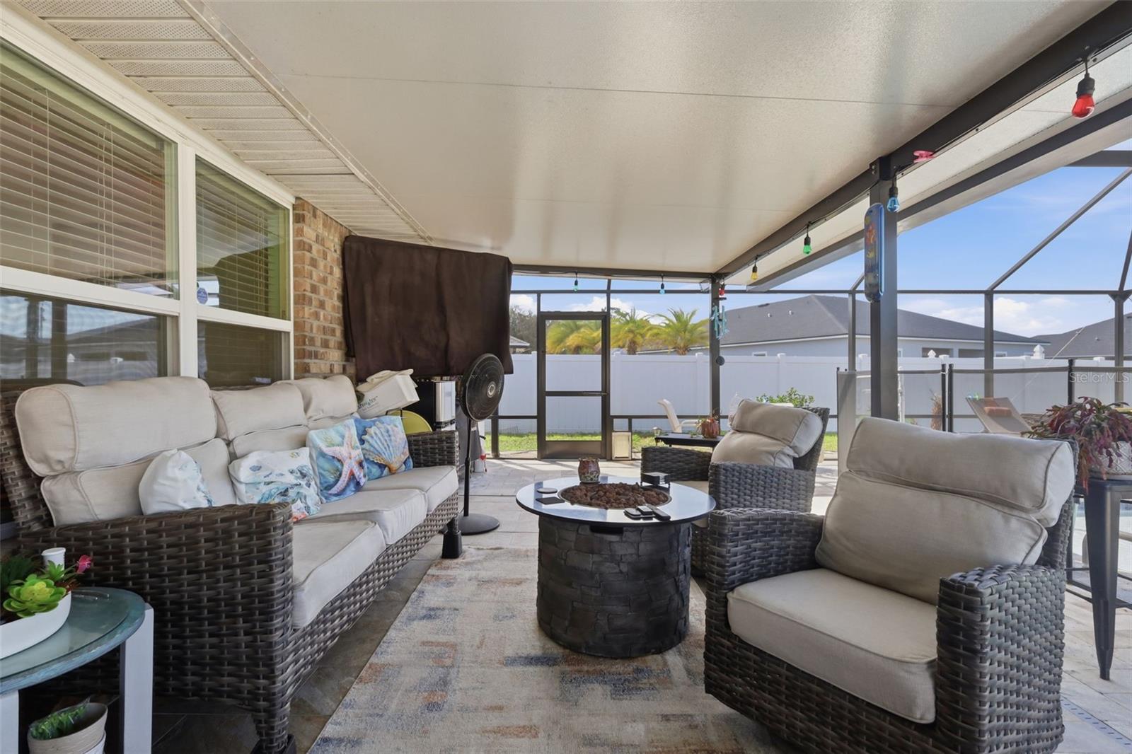 EAGLE LAKES PH 1 SEC 1 - Residential