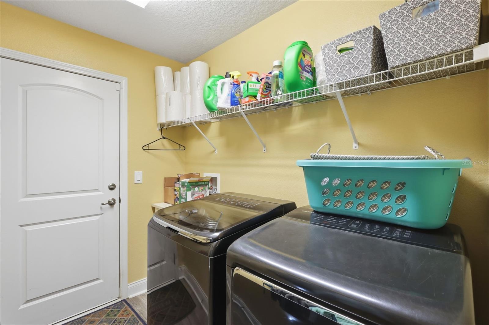 EAGLE LAKES PH 1 SEC 1 - Residential