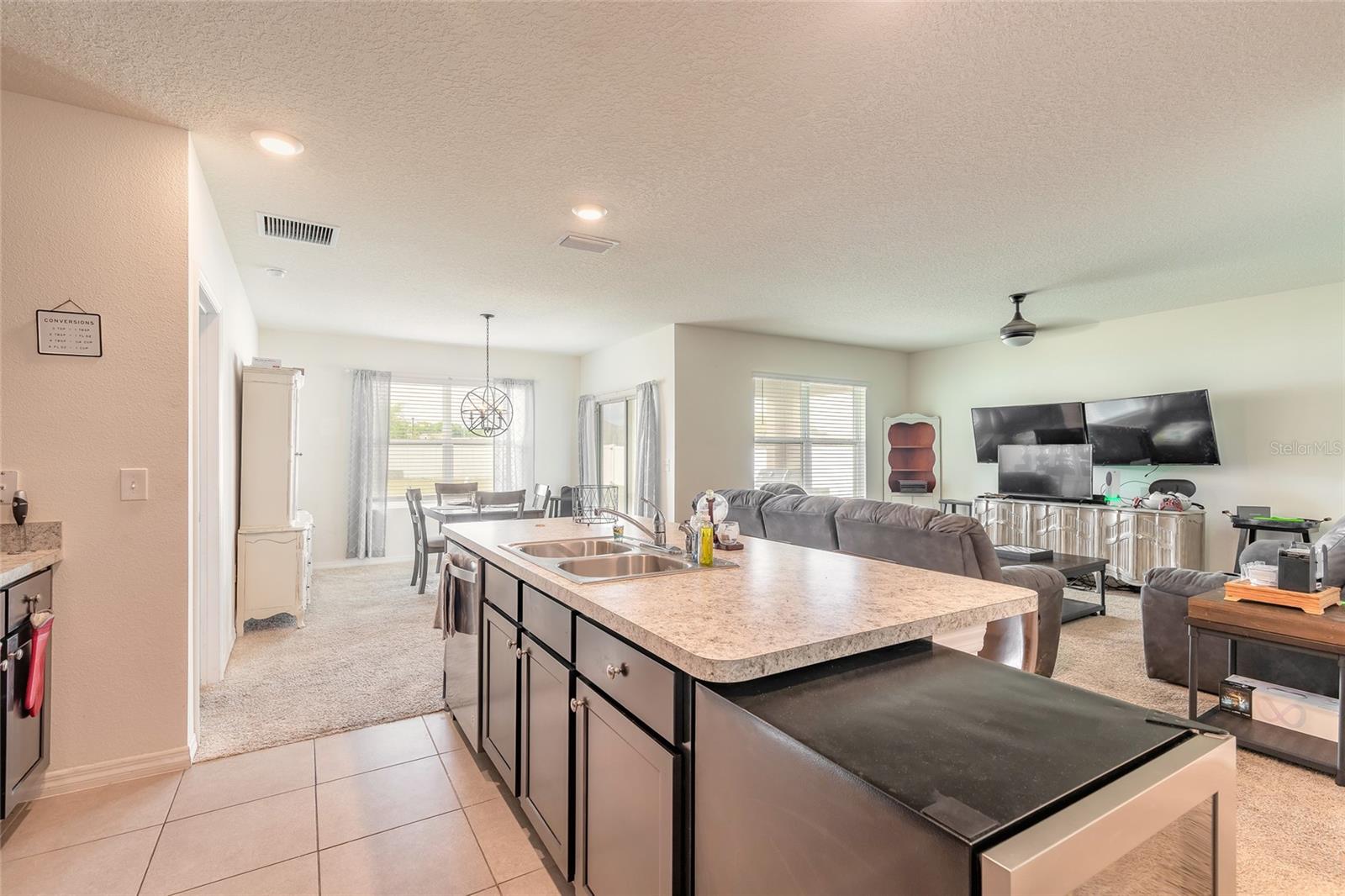 4273 NE 29TH PLACE