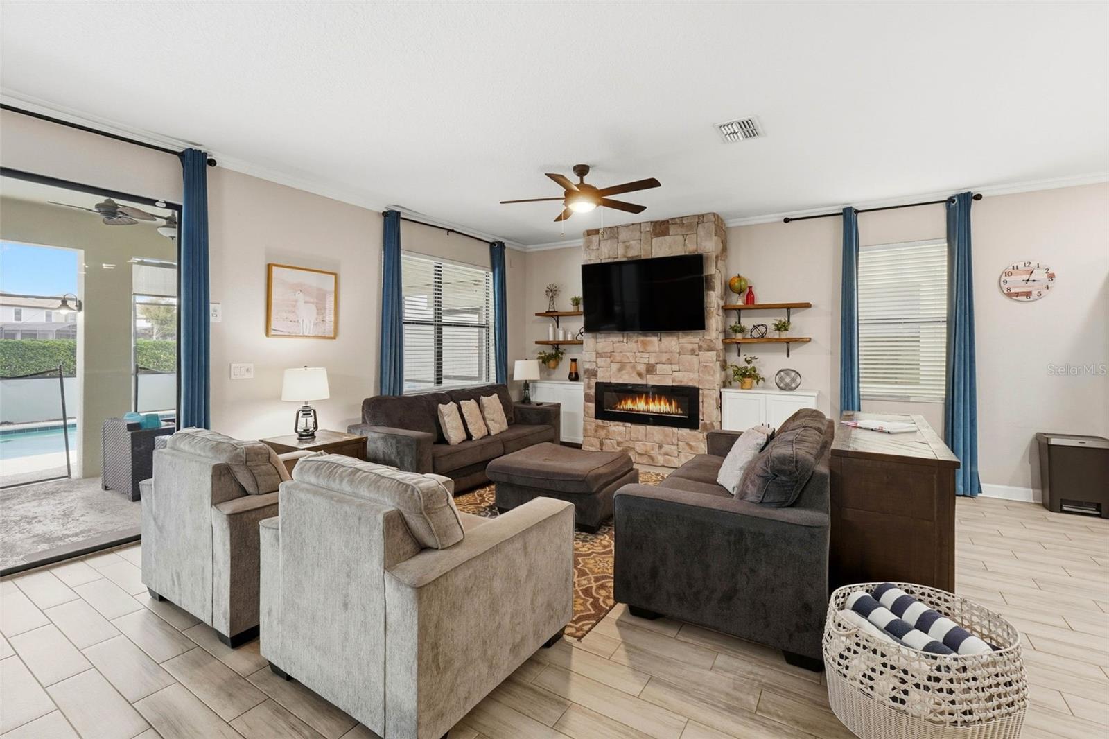 STONEYBROOK SOUTH PH 1 - Residential