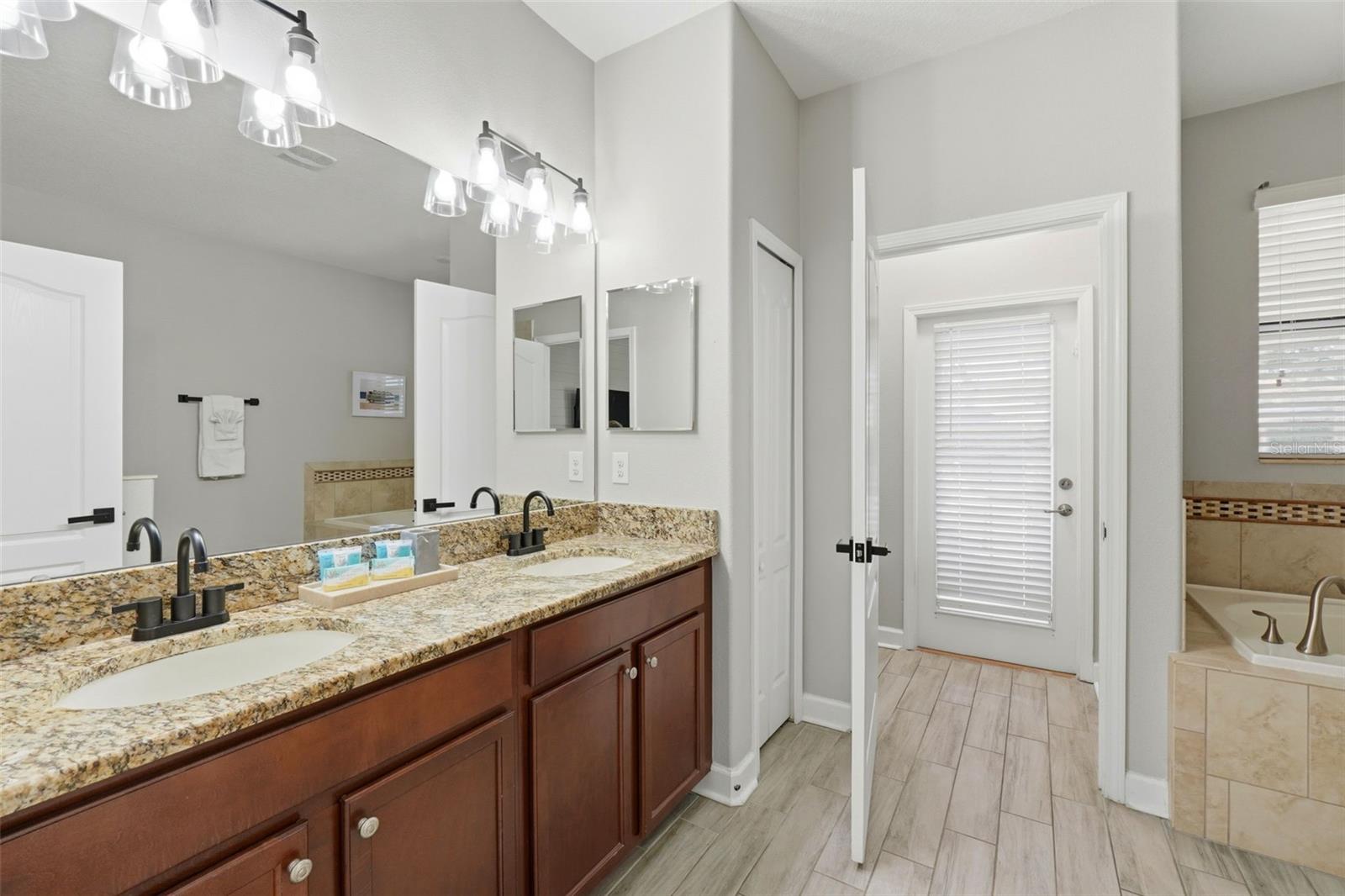 STONEYBROOK SOUTH PH 1 - Residential