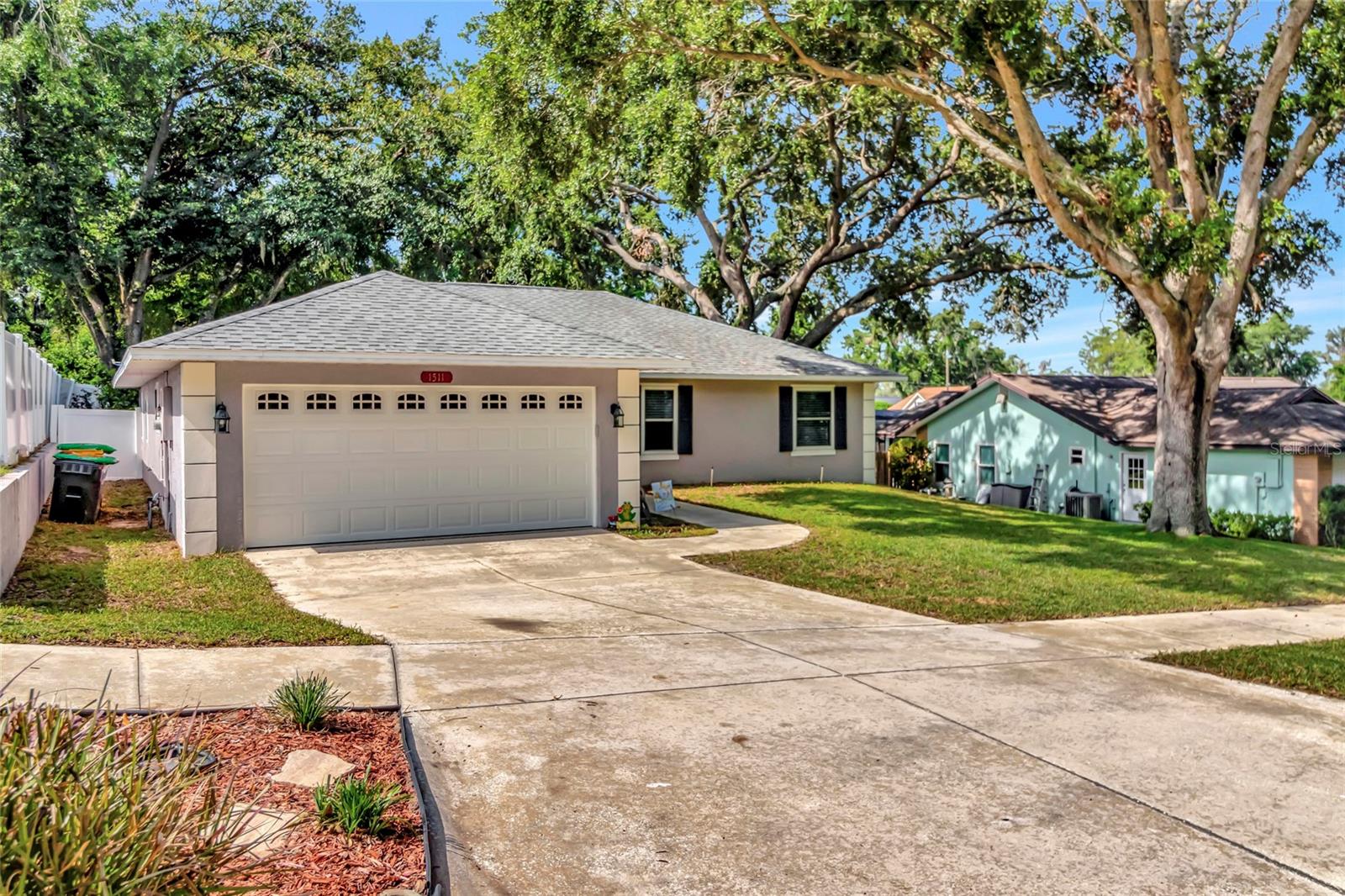1511 W MAGNOLIA STREET