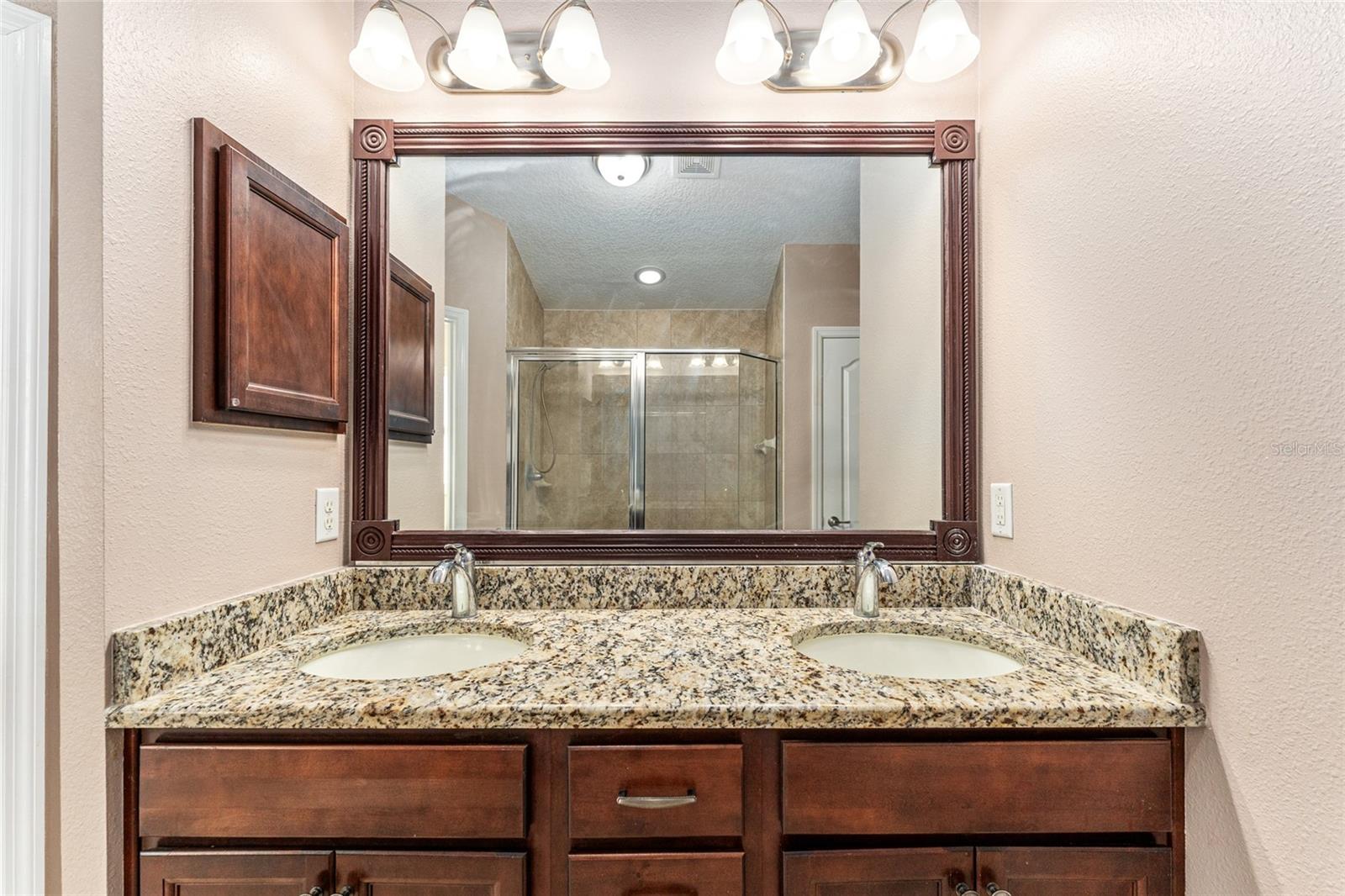 MEADOW GLEN - Residential